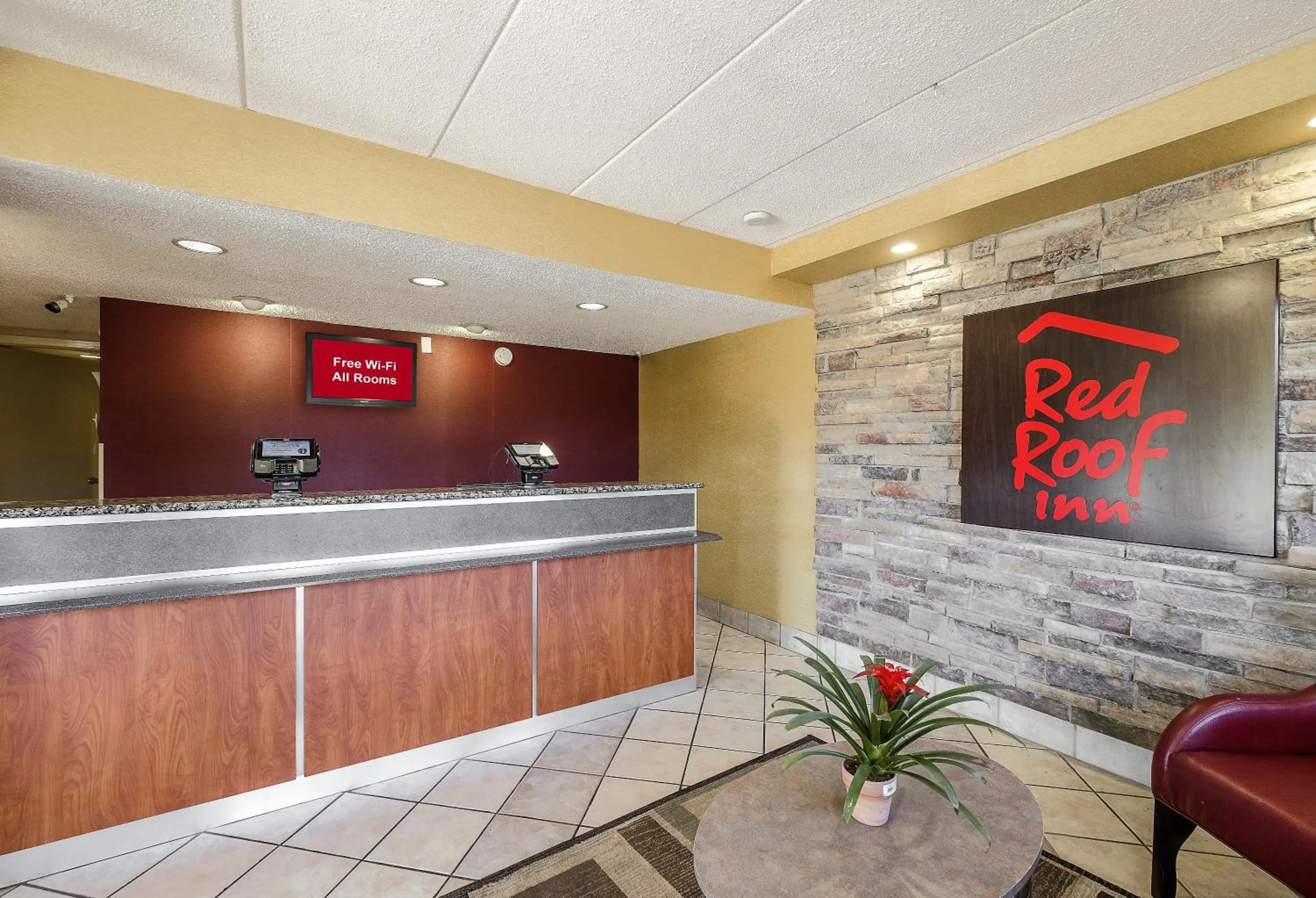 Lobby or reception in Red Roof Inn Columbus East- Reynoldsburg