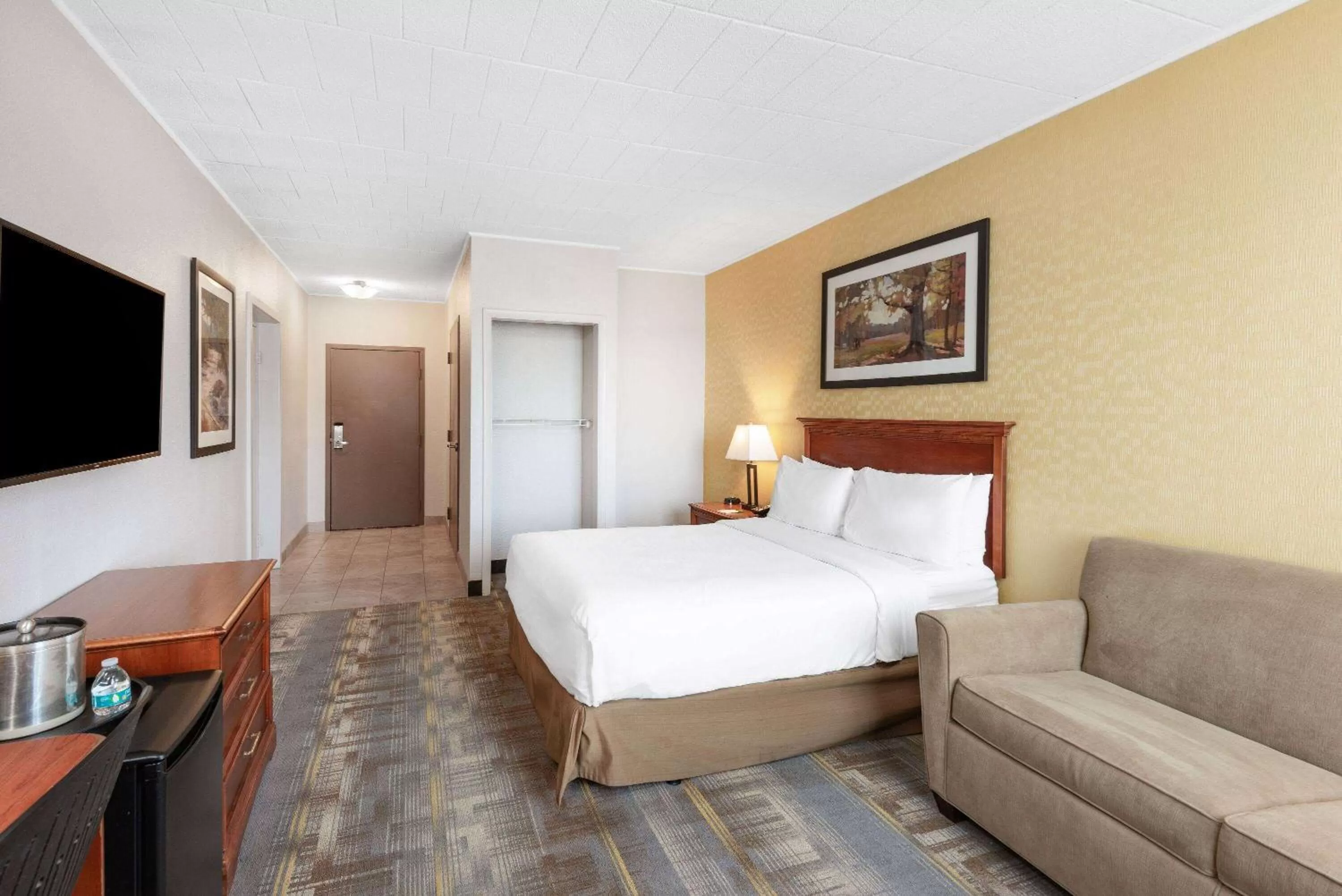 Photo of the whole room, Bed in Wyndham Garden York