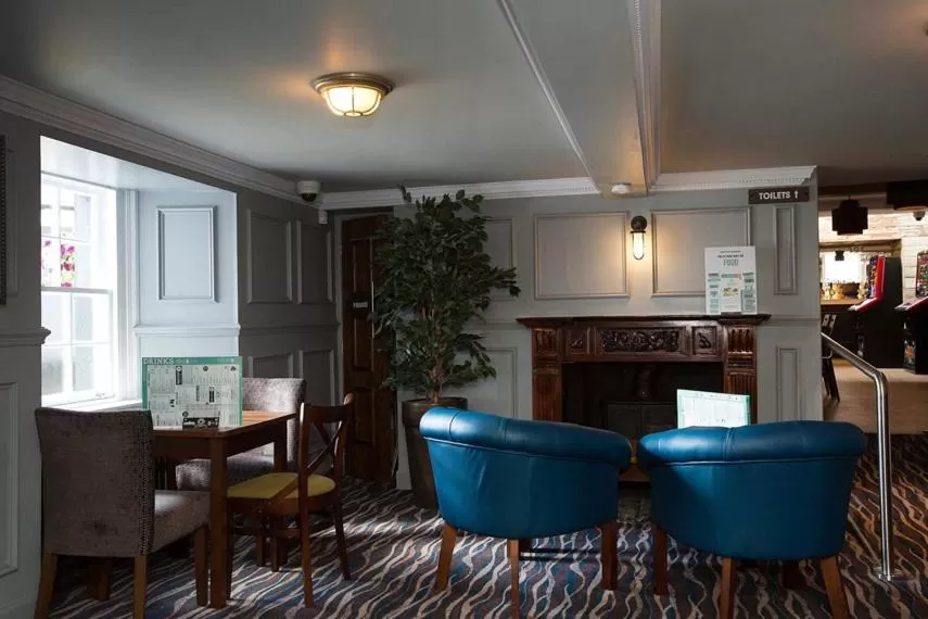 Restaurant/places to eat in The Cross Keys