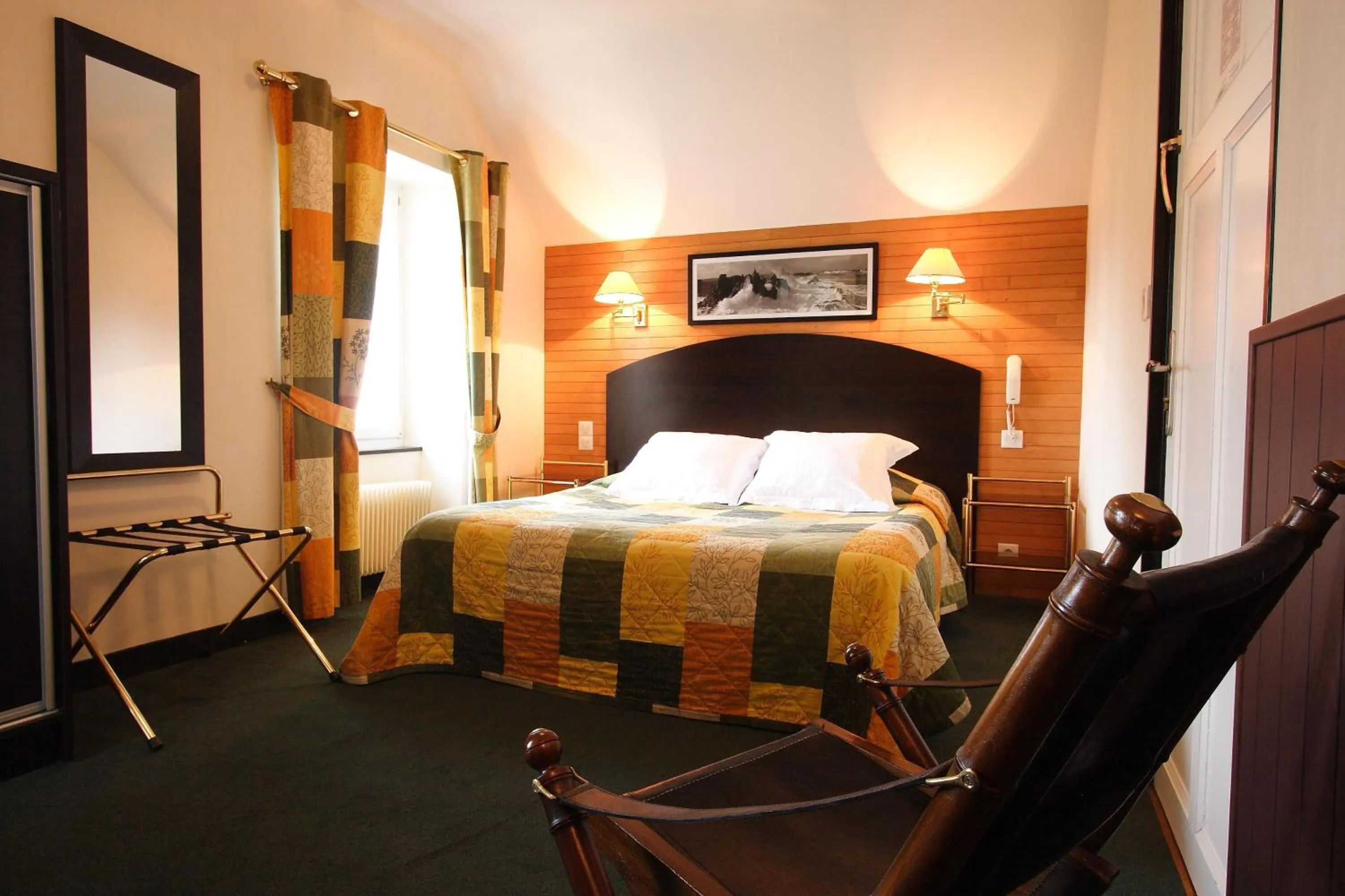 Standard Double Room in L'Armoric Hôtel - RÉNOVÉ