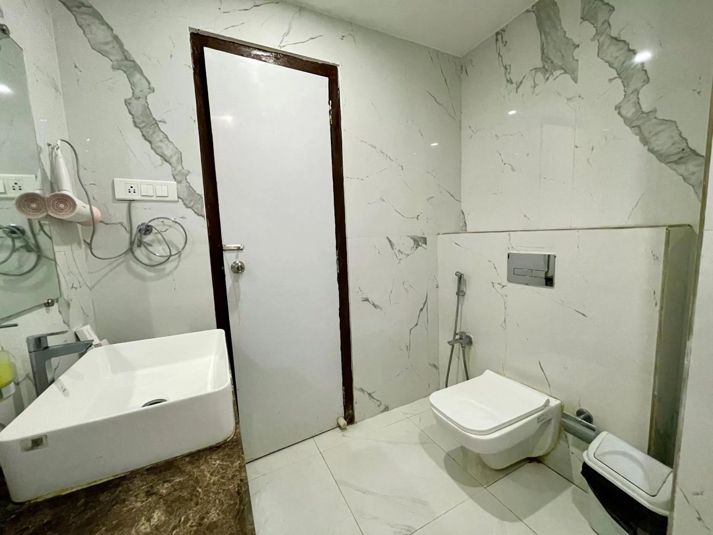 Bathroom in Hotel TBS sea view ! Puri
