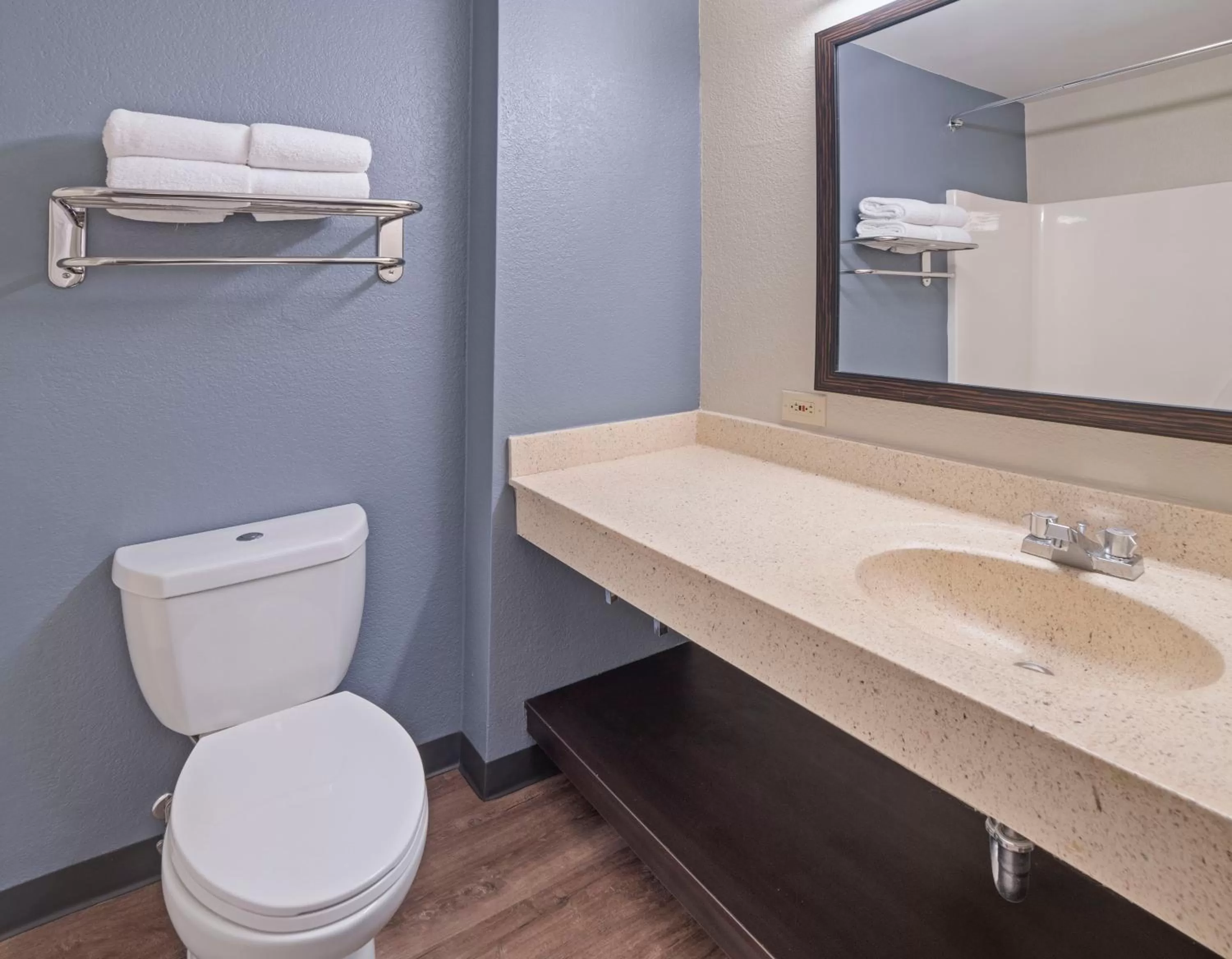Bathroom in Extended Stay America Suites - Washington, DC - Alexandria - Landmark