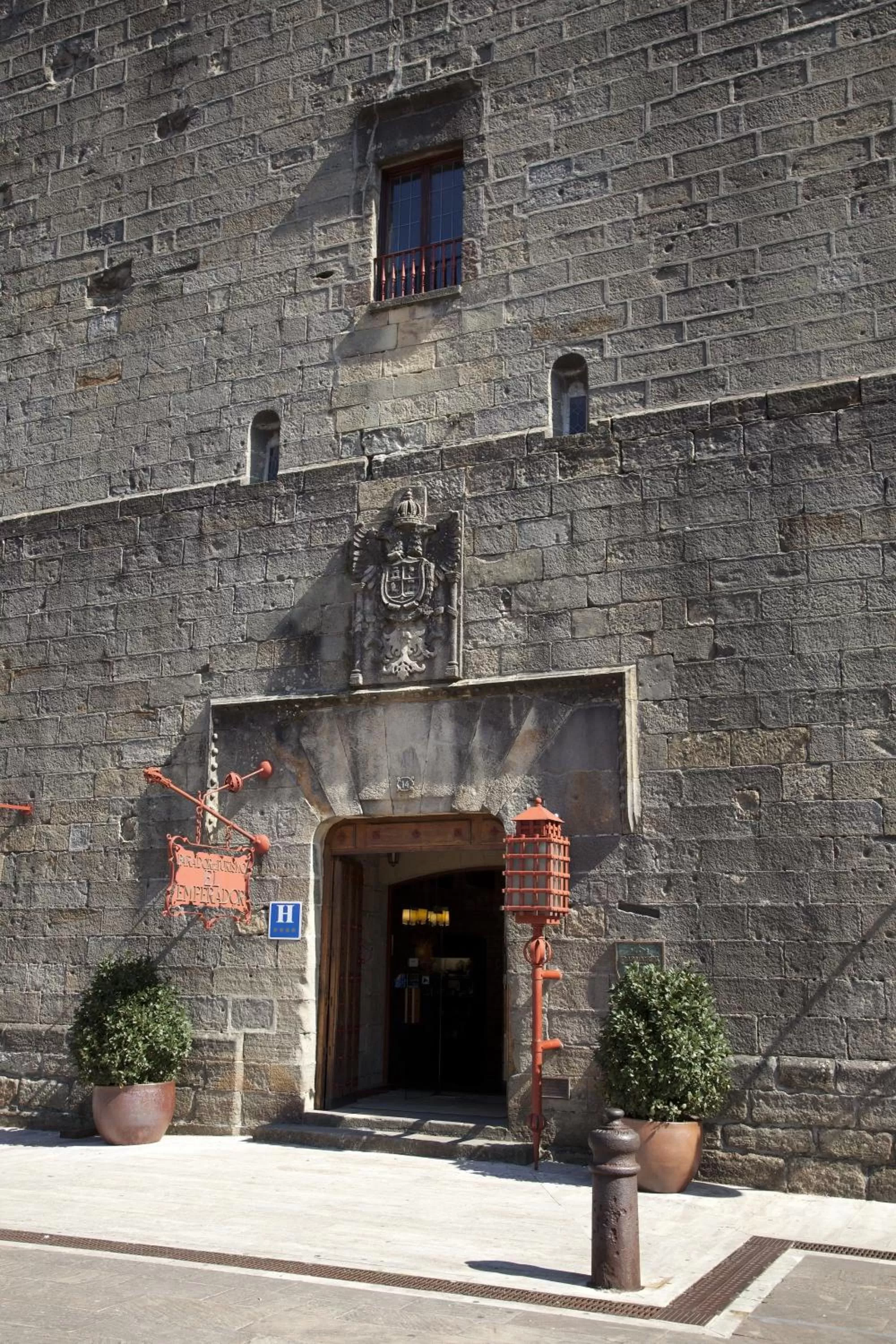 Facade/entrance in Parador de Hondarribia
