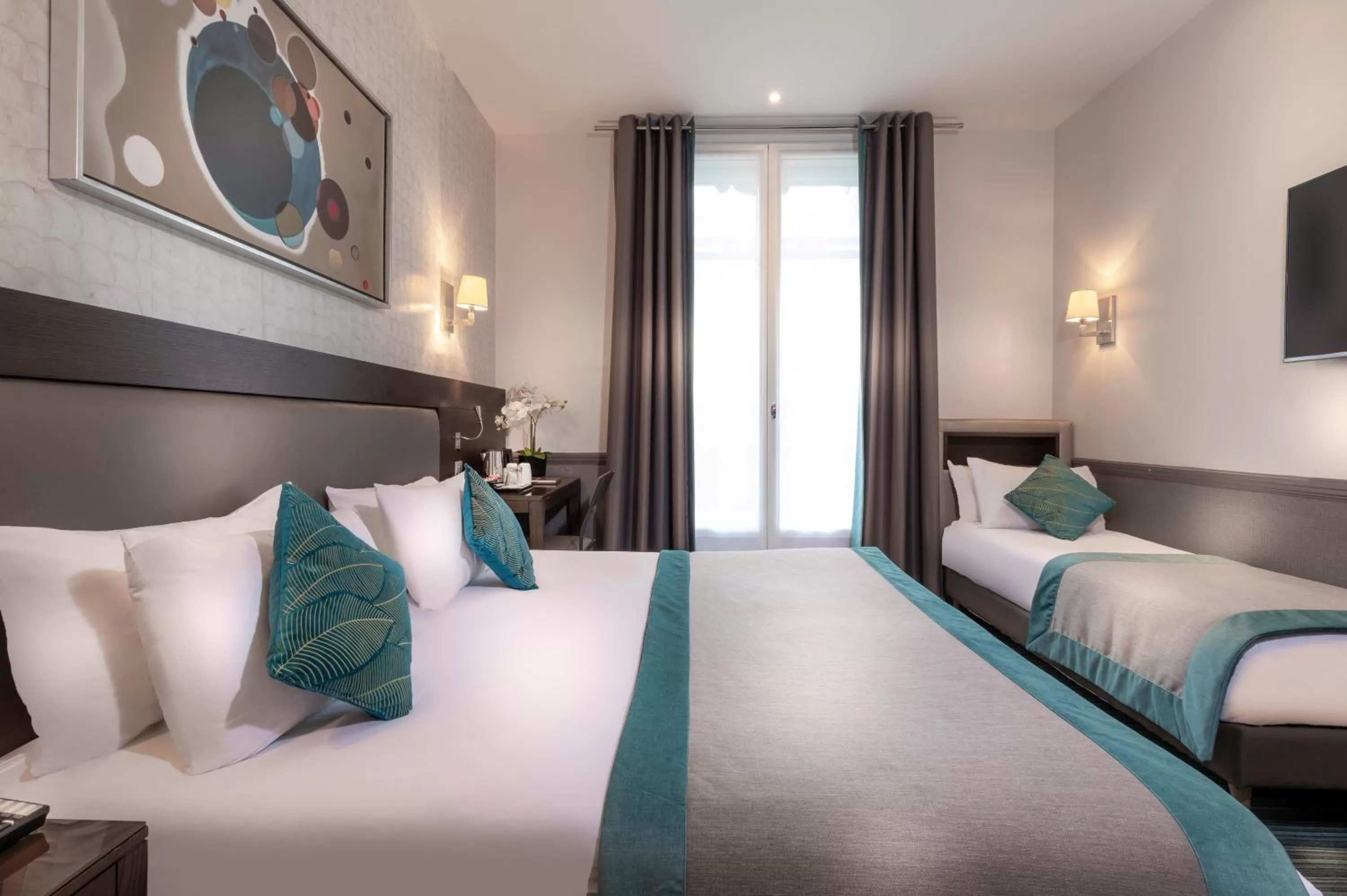 Bed in Elysées Ceramic