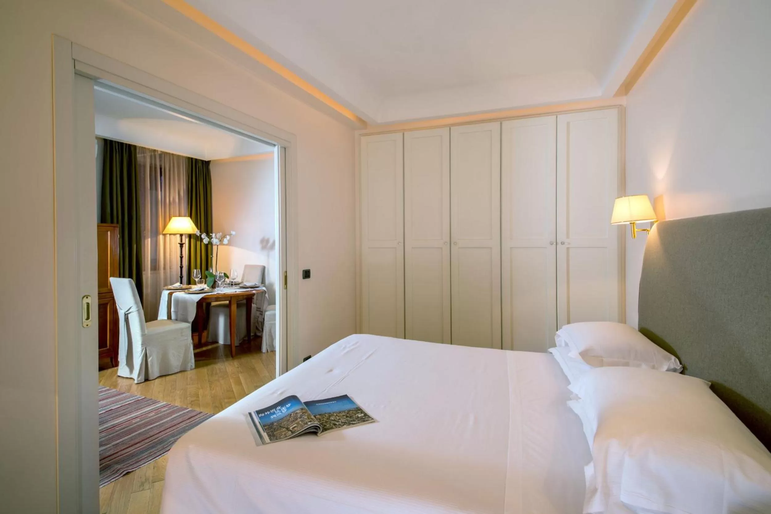 Bed in Hotel Adriano