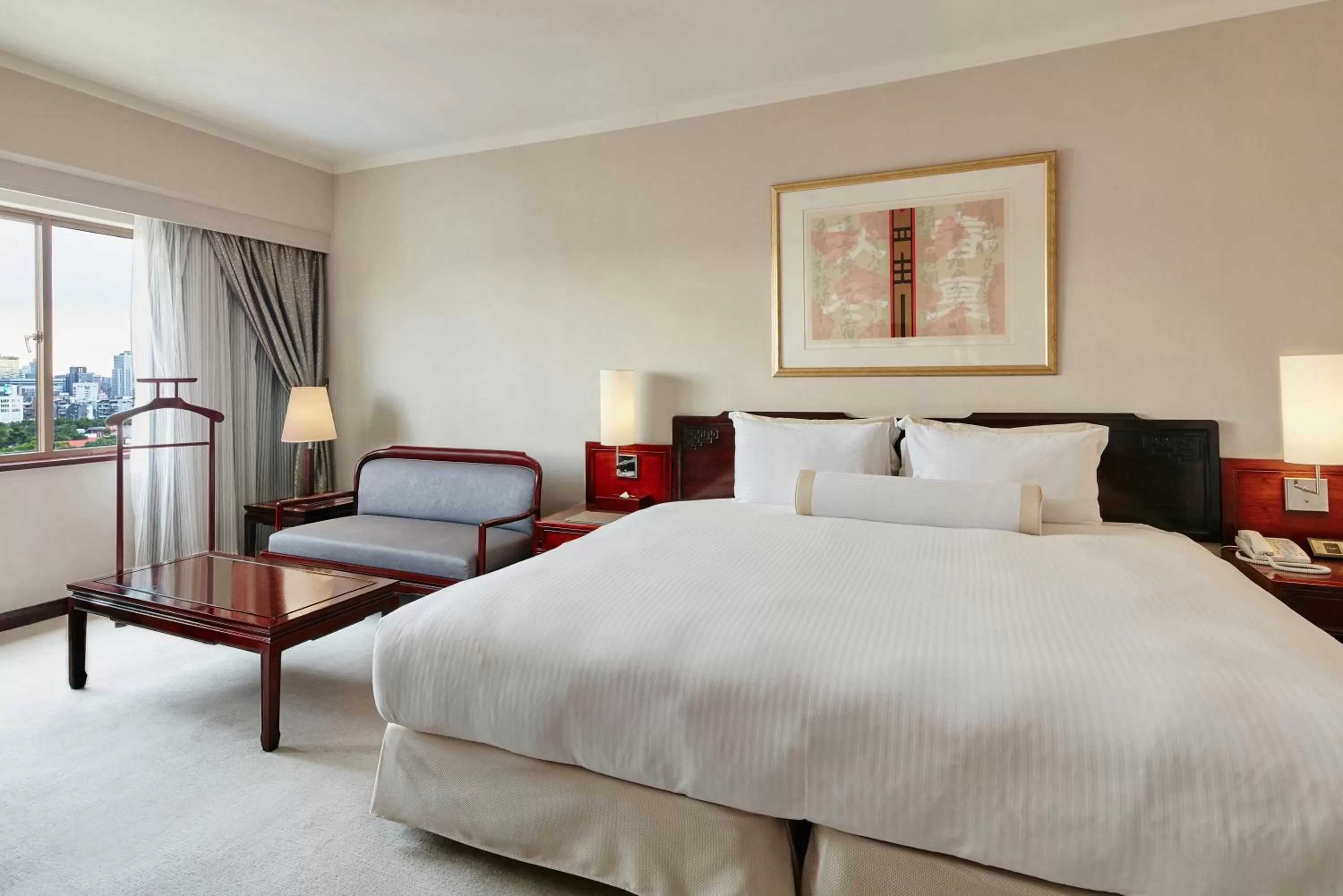 Deluxe Double Room in The Howard Plaza Hotel Taipei