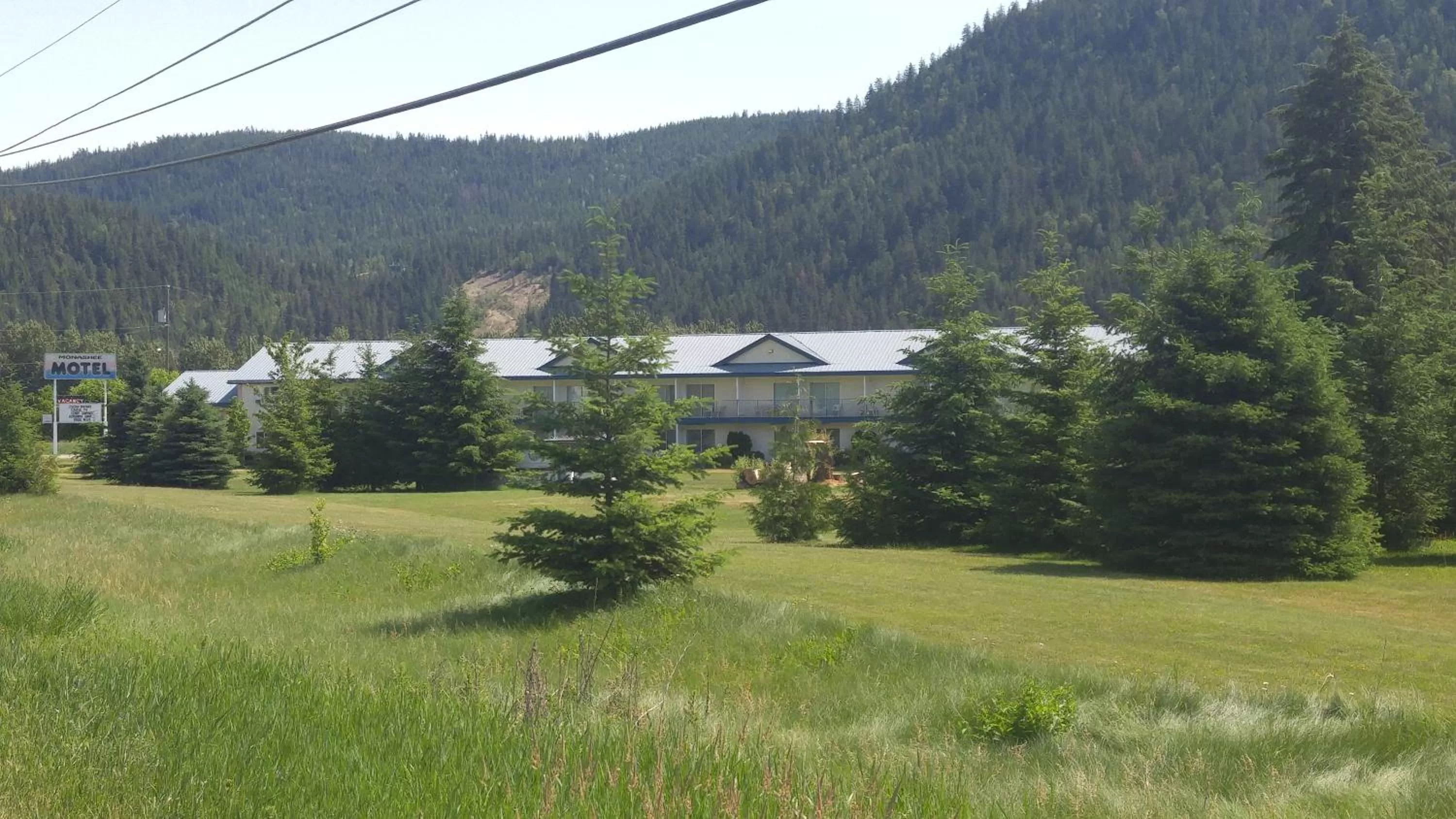 Property Building in Monashee Motel