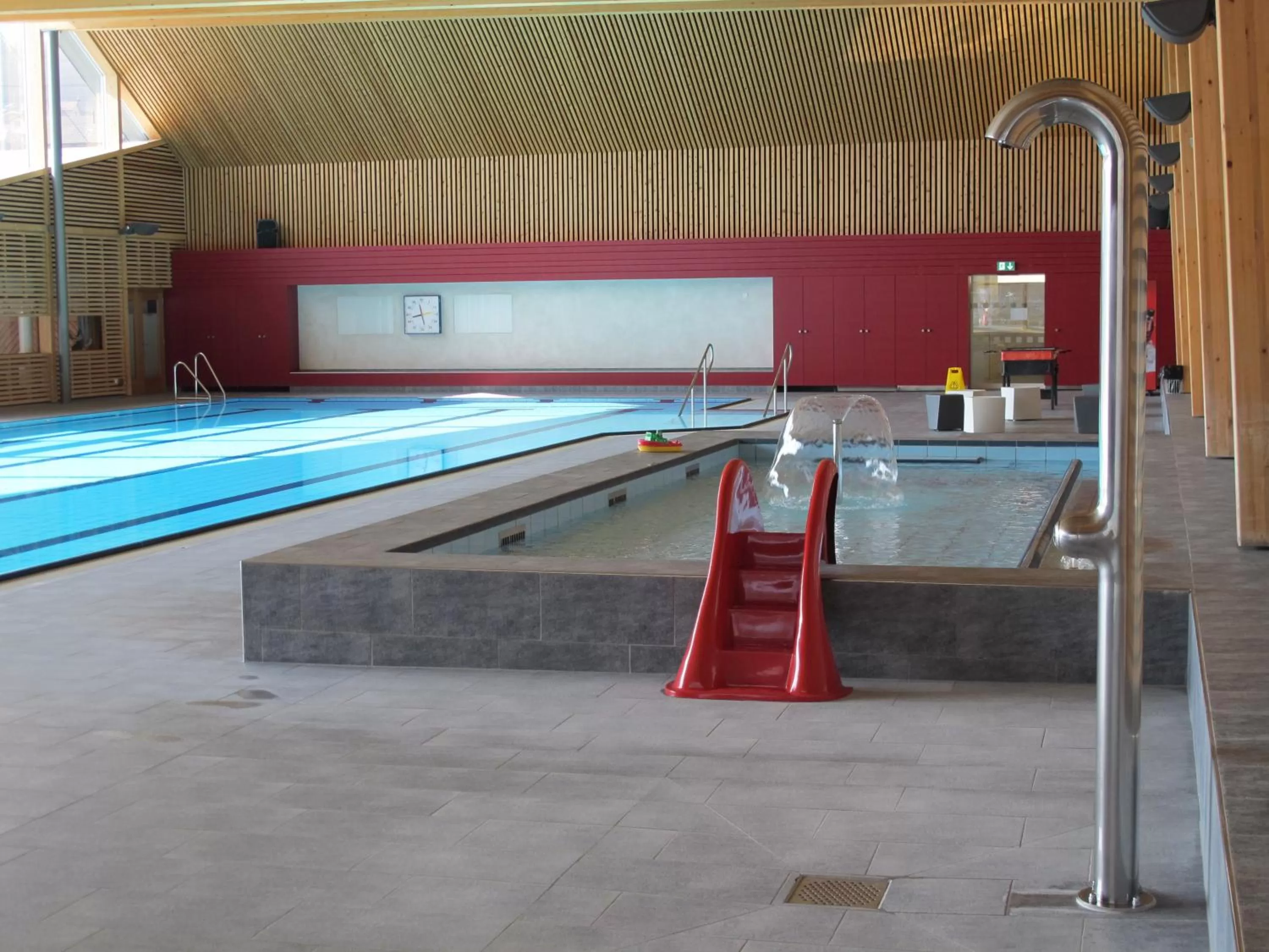 Swimming pool in Frutigresort