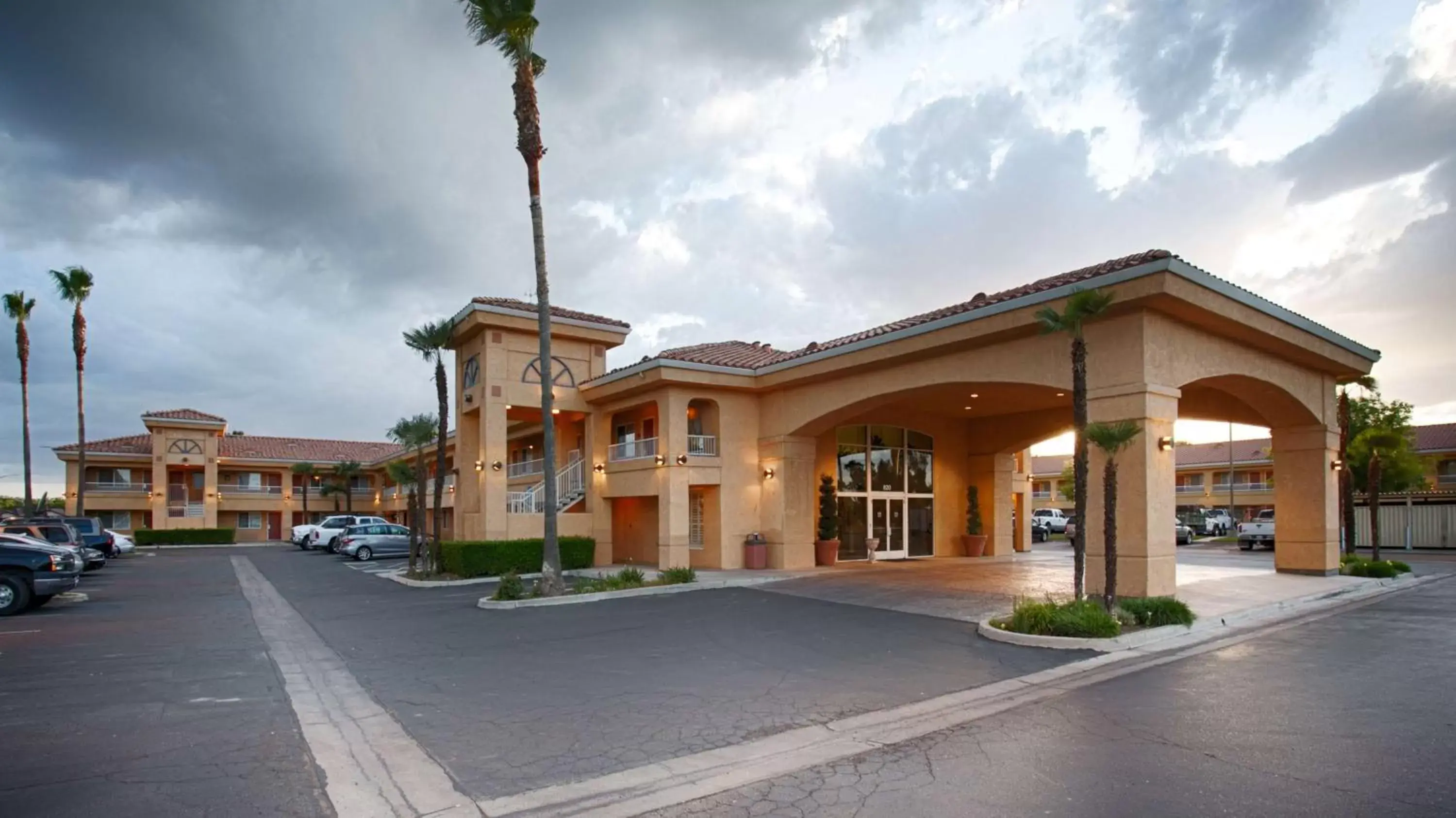 Best Western Inn & Suites Lemoore Best Western Inn & Suites Lemoore