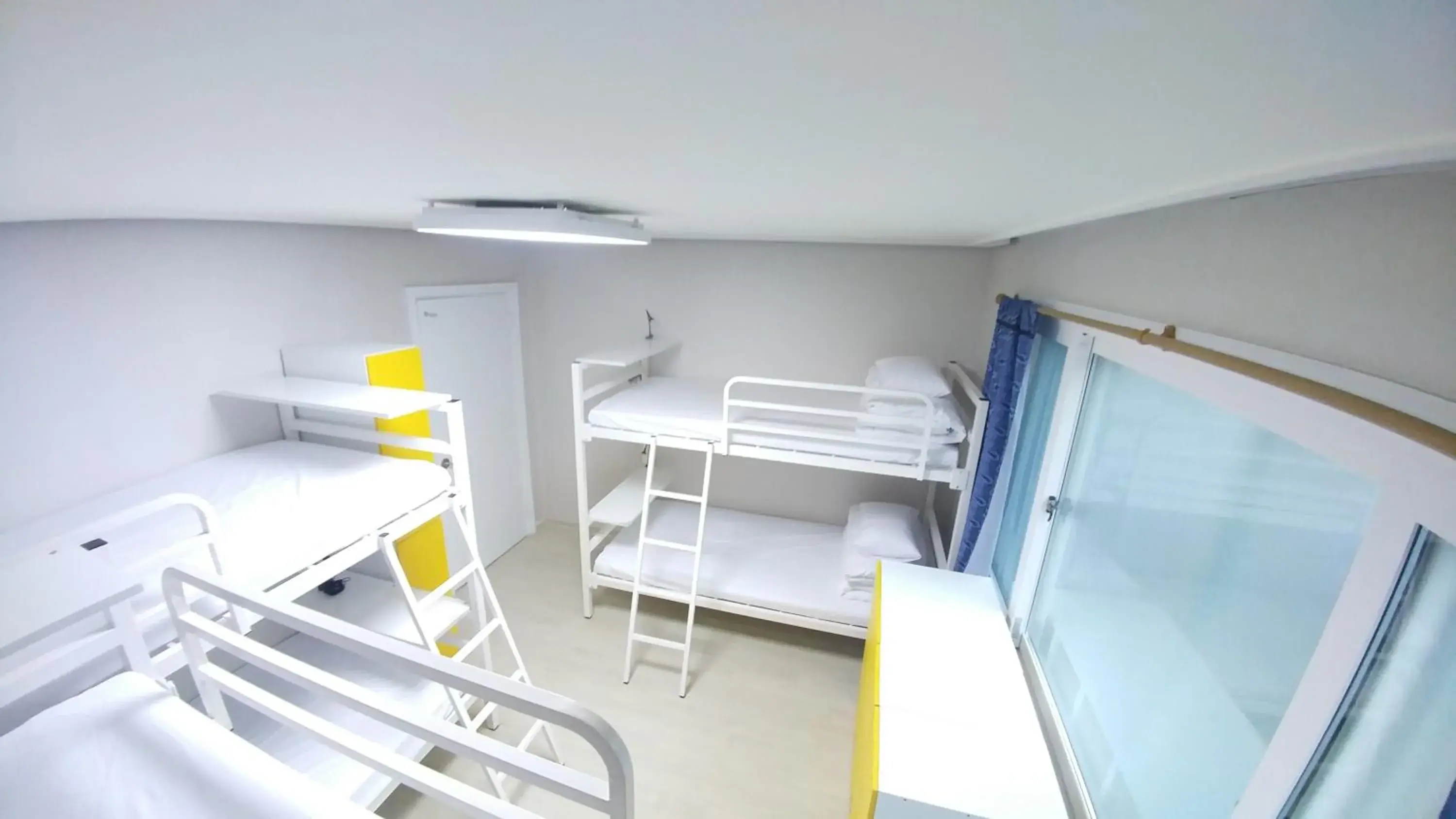 Bed in 6-Bed Female Dormitory Room in Hause Itaewon Bed in 6-Bed Female Dormitory Room in Hause Itaewon