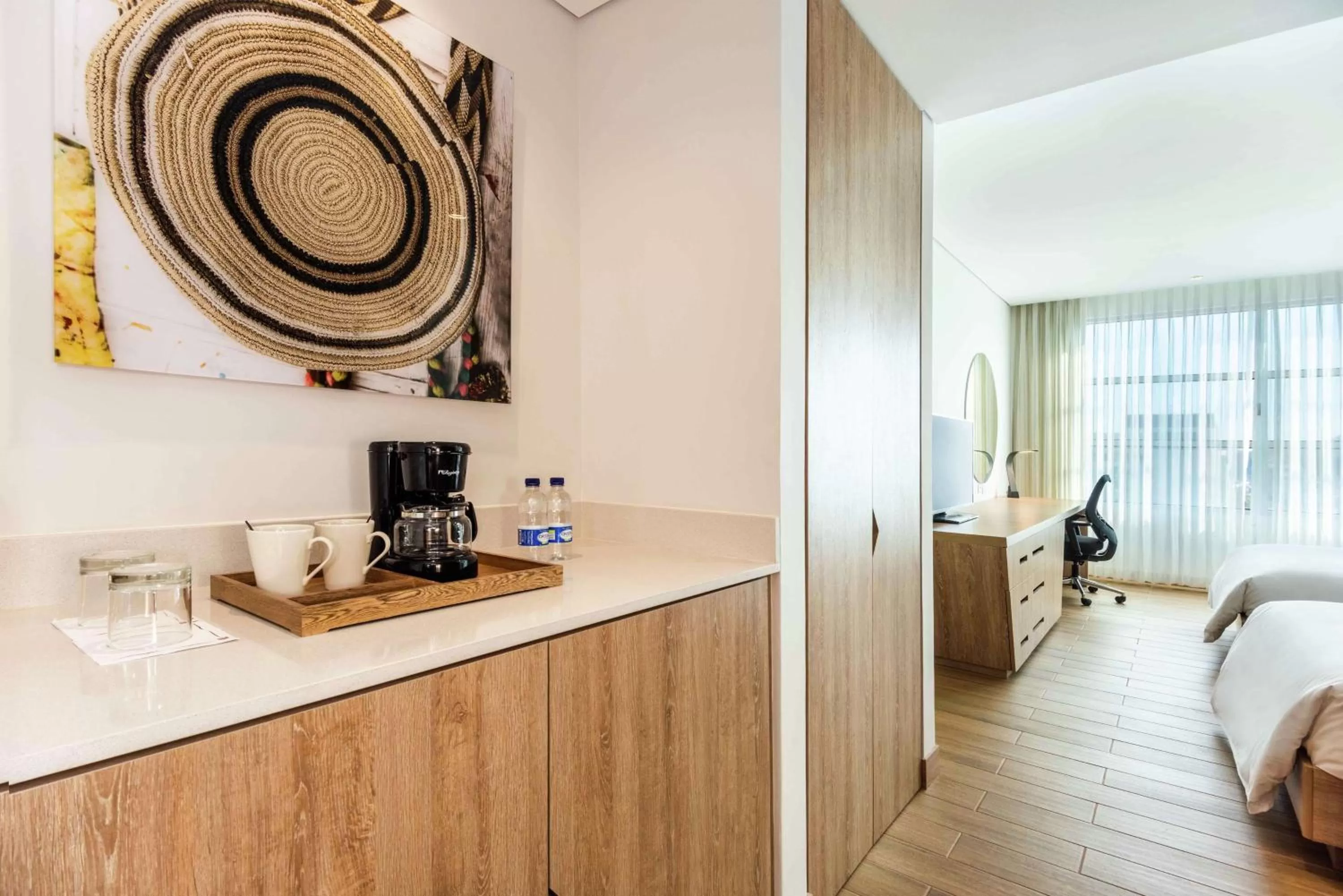 Living room, Bed in Hilton Garden Inn Santa Marta