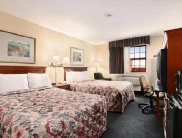 Photo of the whole room, Bed in Days Inn by Wyndham Keene NH