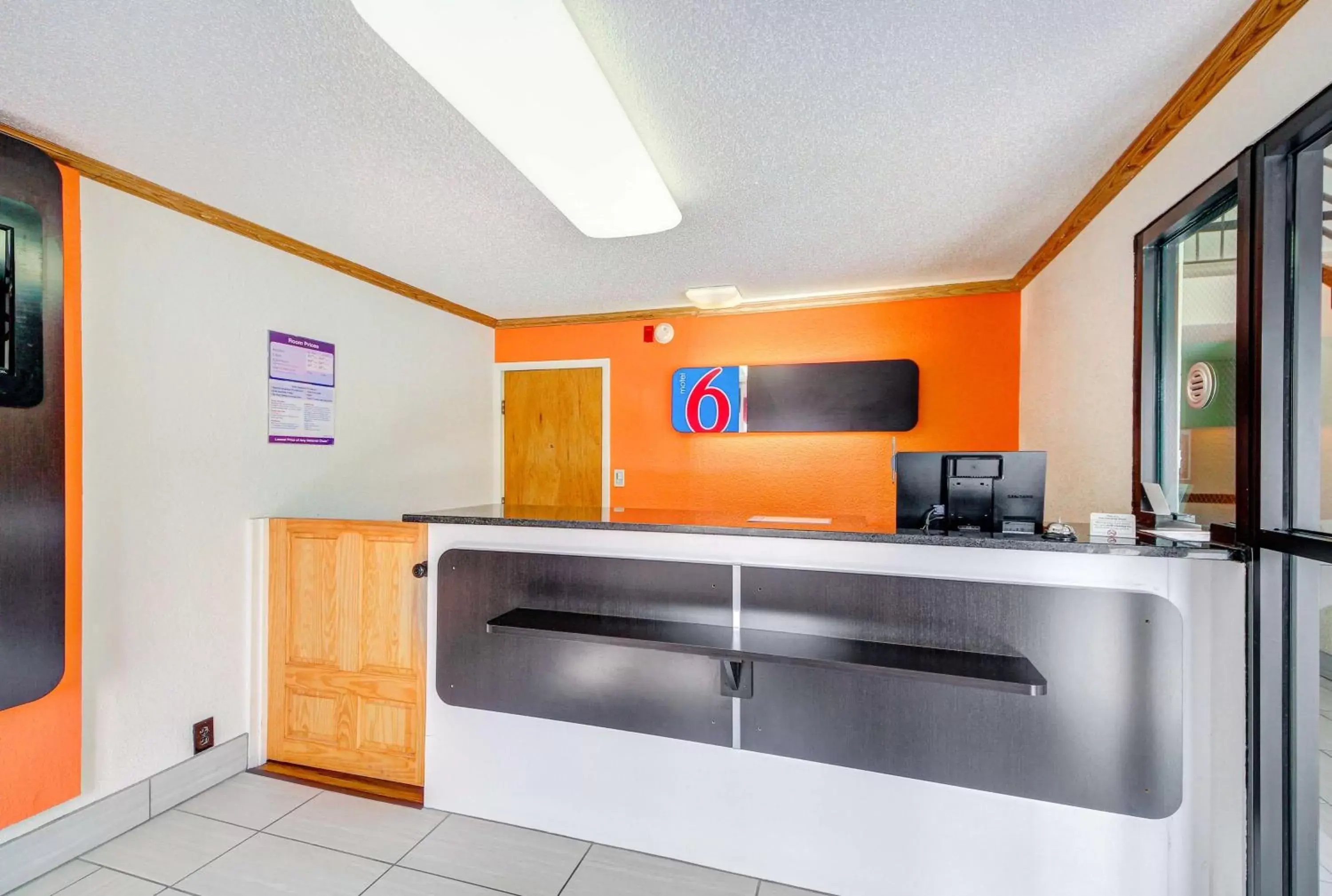 Motel 6-Wichita, KS Motel 6-Wichita, KS