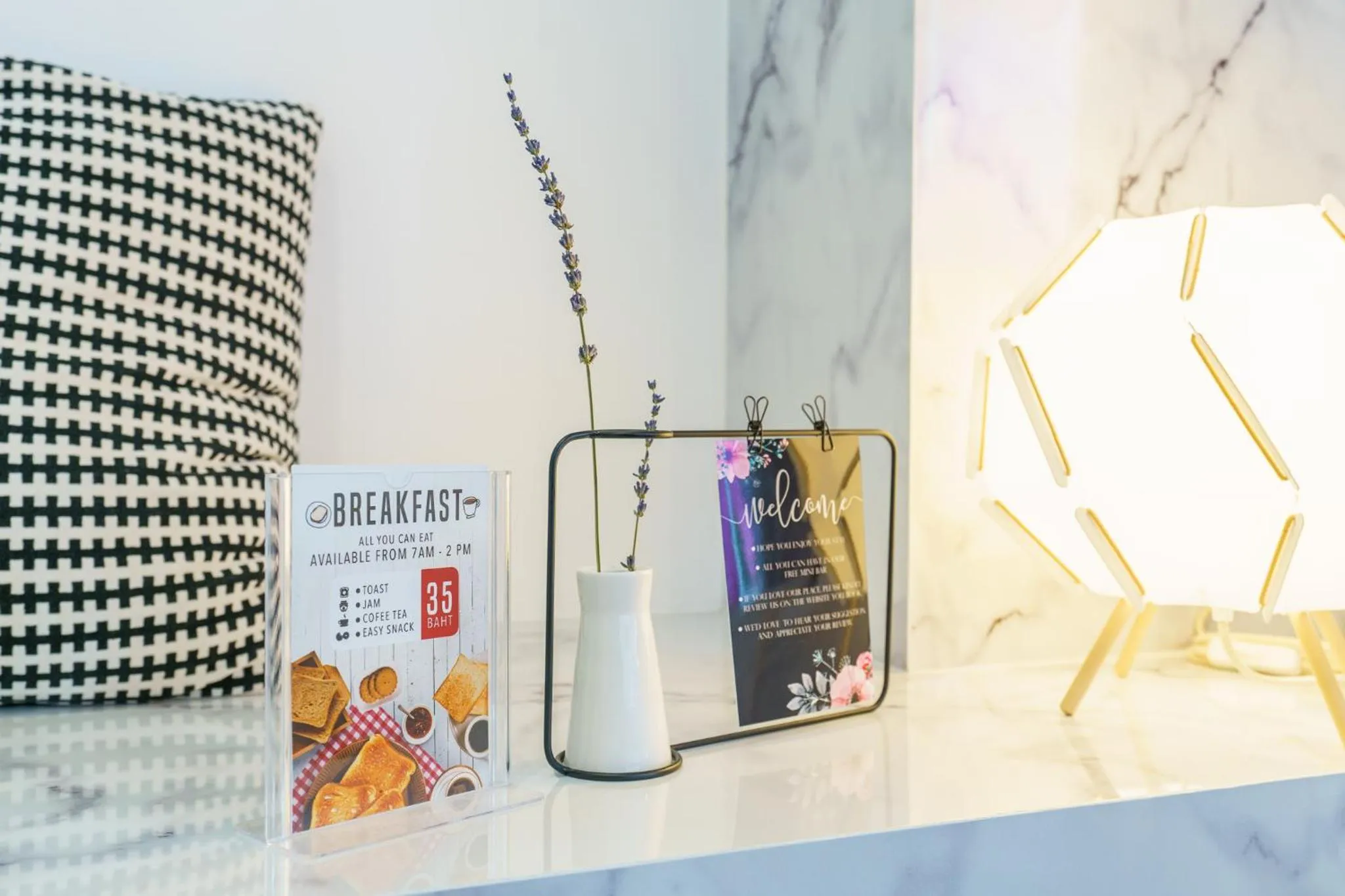 Coffee/tea facilities, Kitchen/Kitchenette in CheQinn Hostel - Sukhumvit 4 Nana Plaza