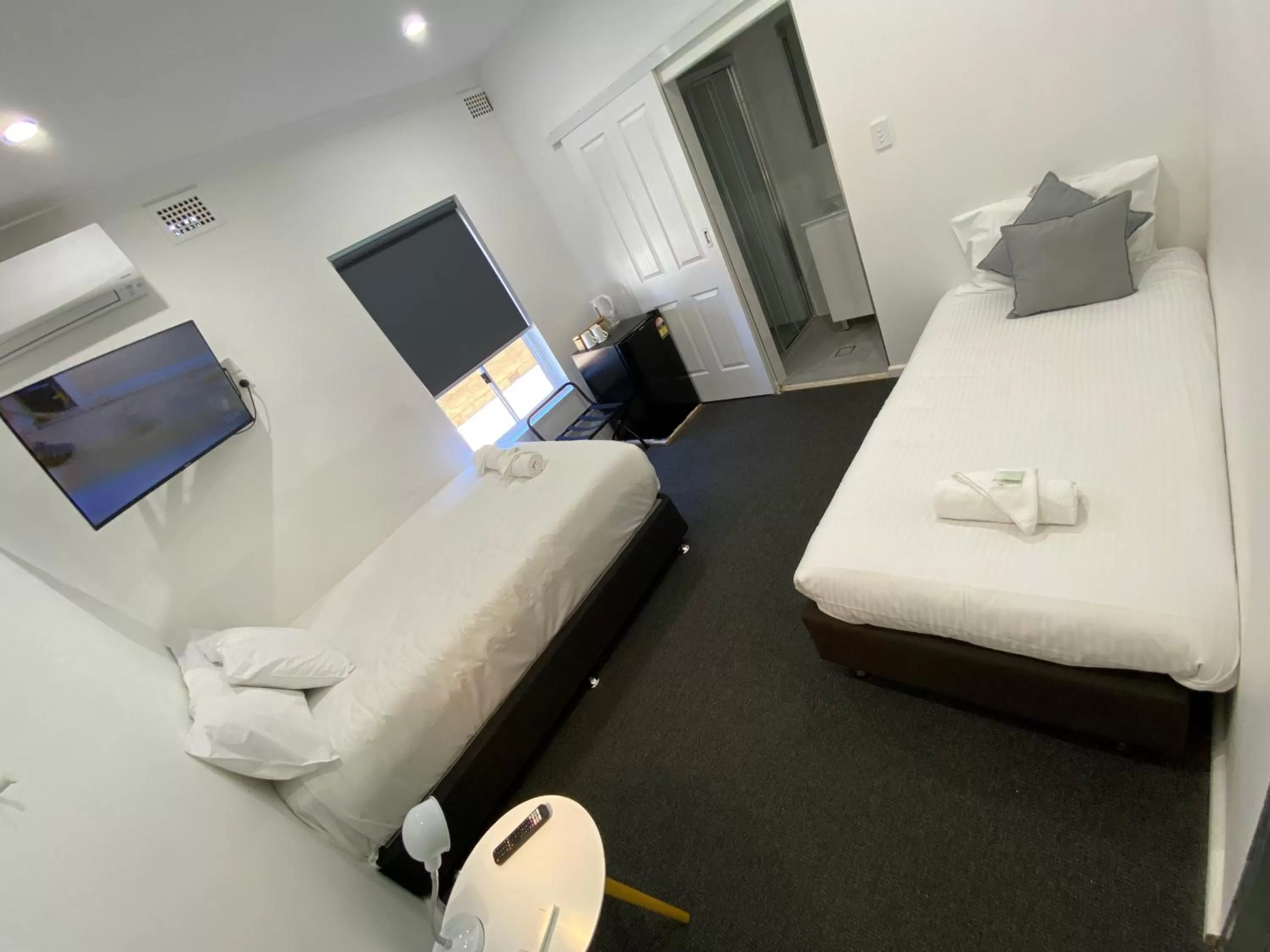 Photo of the whole room, Bed in Central Motel Mudgee