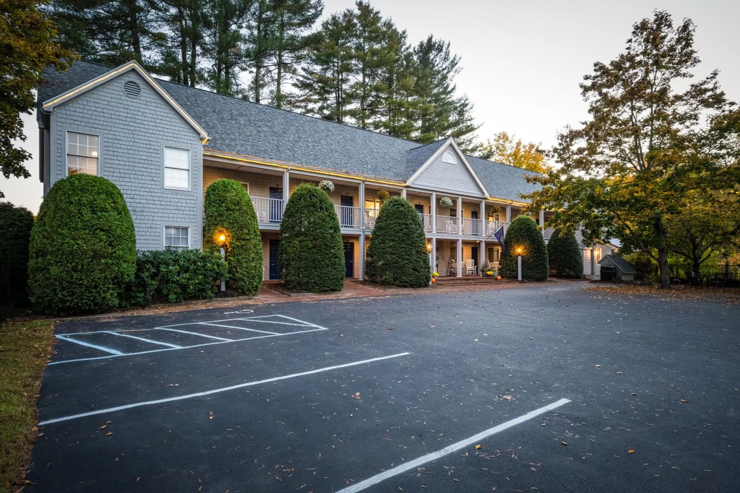 Riverhouse by Weekender formerly Jack Daniels Inn