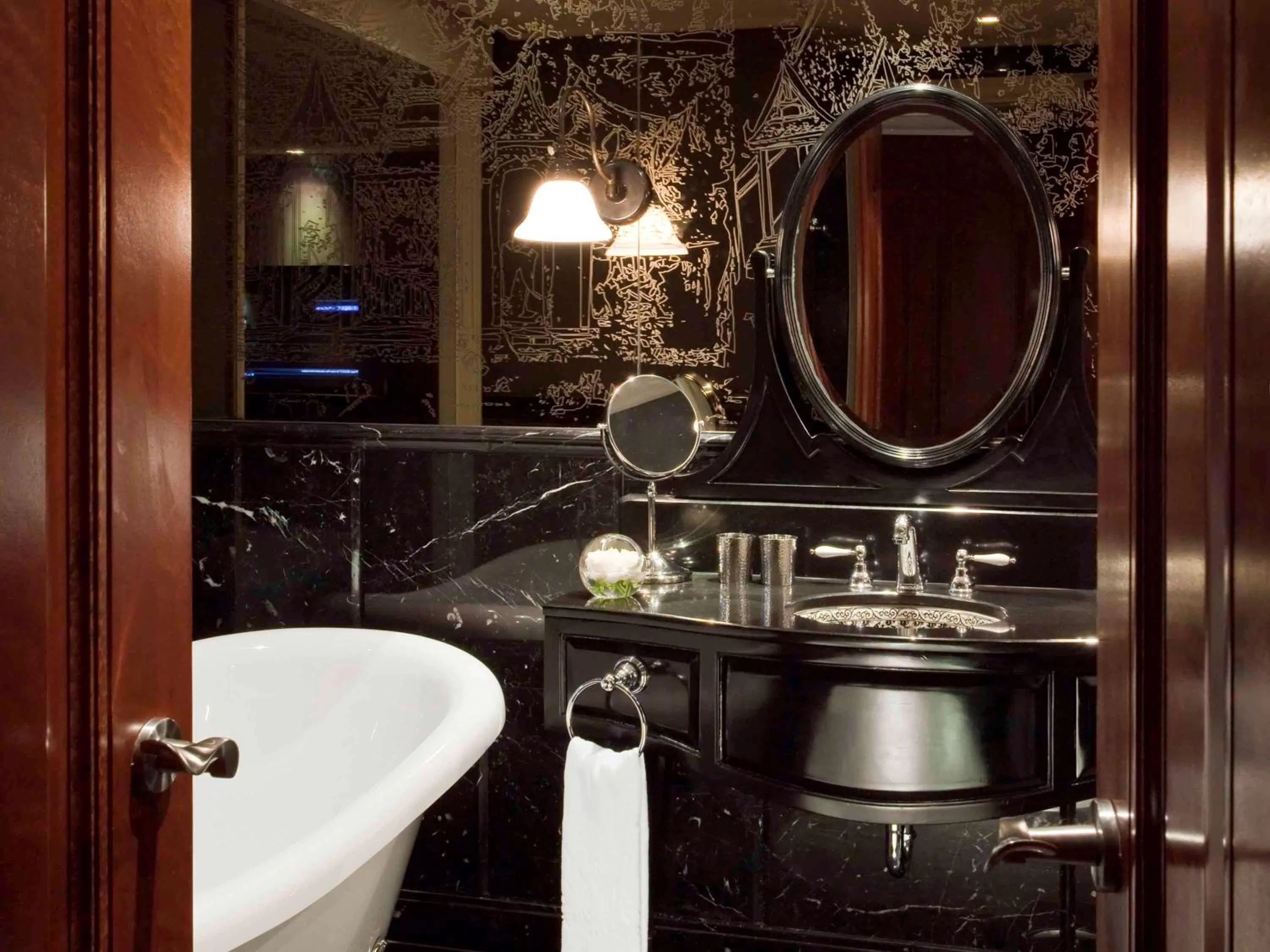 Bathroom in Hotel Muse Bangkok Langsuan - MGallery