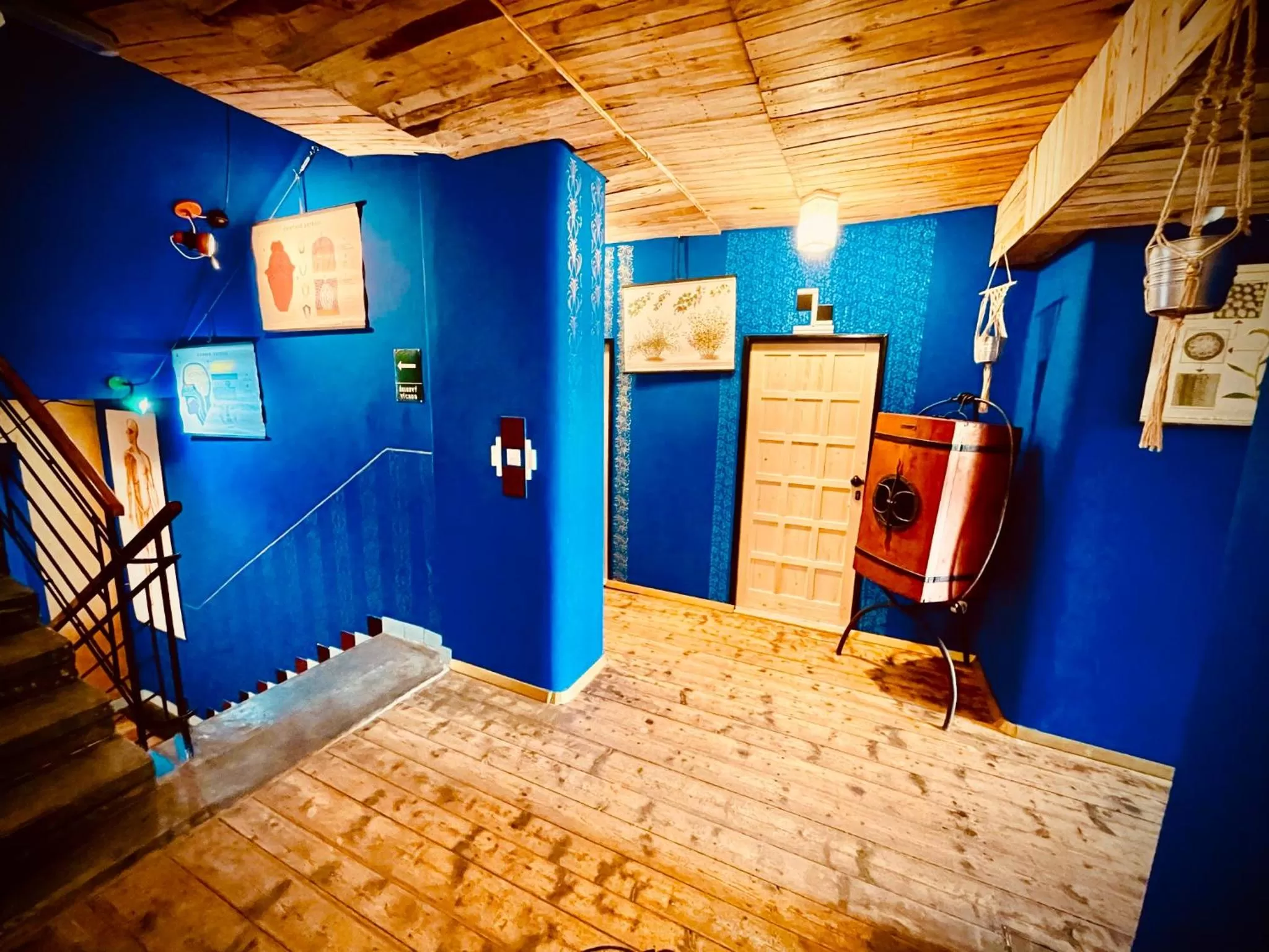 HARABURDI® Recyclart Hotel