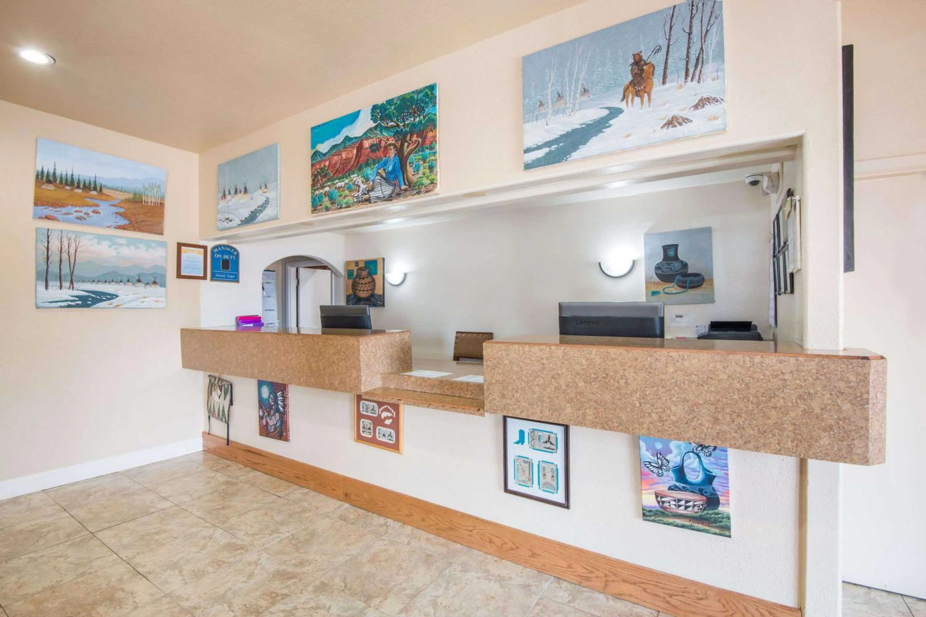 Lobby or reception in Days Inn by Wyndham Gallup