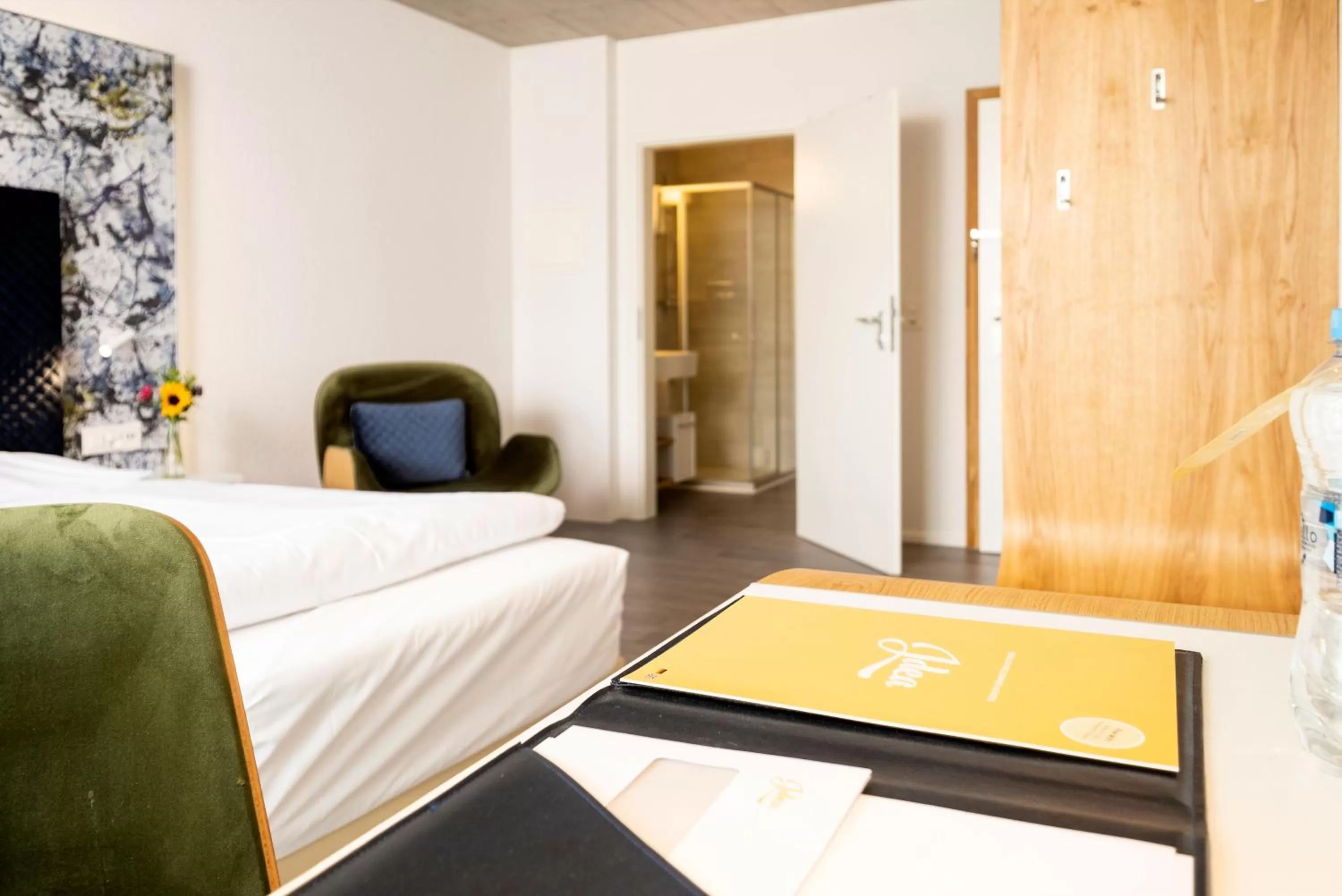 Bedroom, Bed in Tailormade Hotel IDEA Spreitenbach