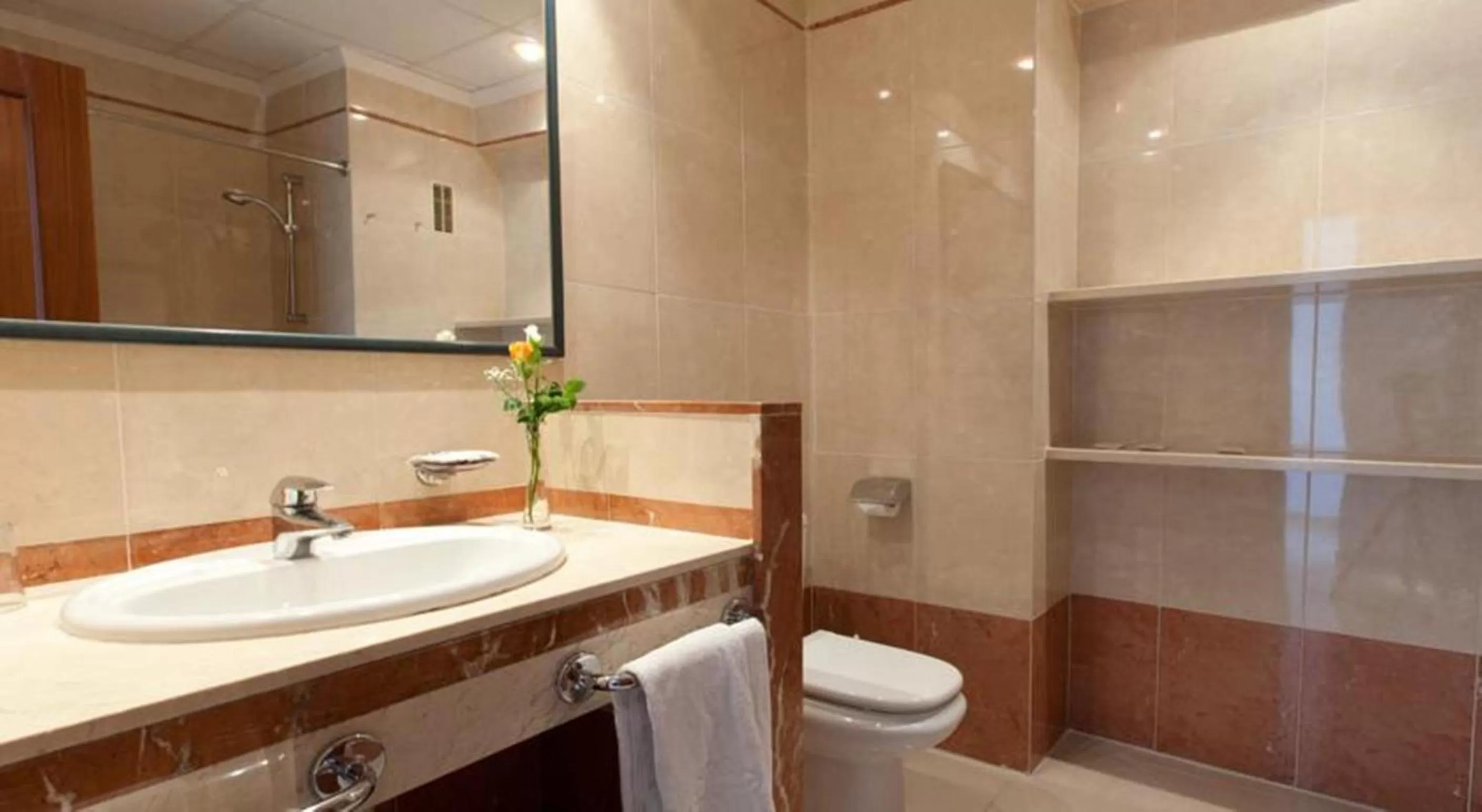 Shower in Cabot Pollensa Park Spa