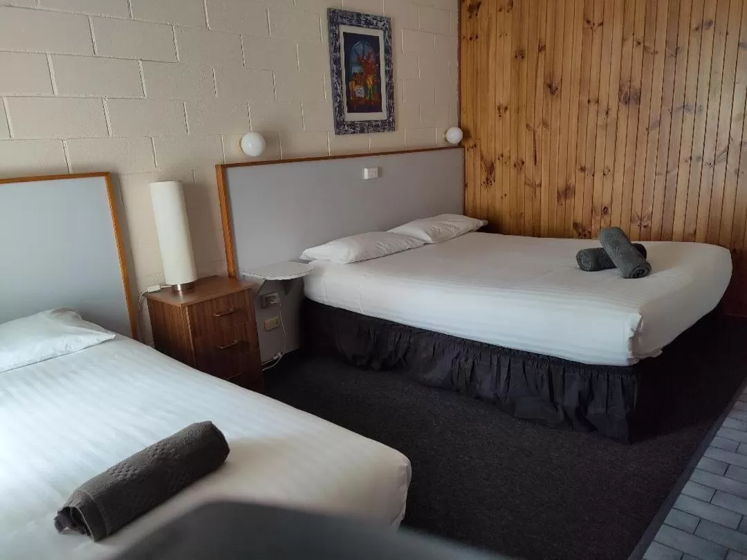 Bedroom, Bed in Yarragon Motel