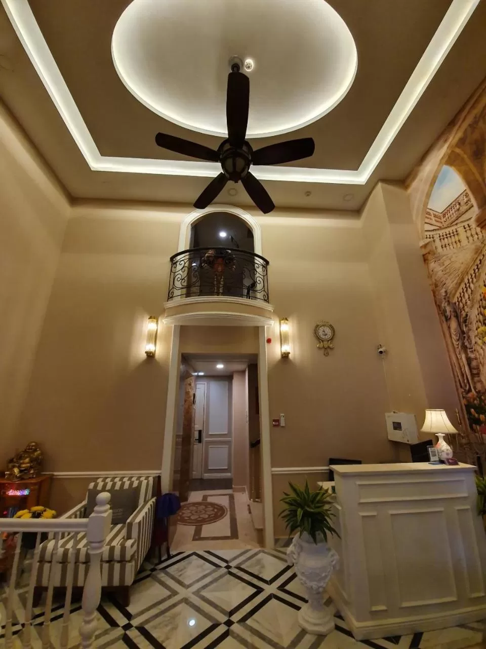 Saigon By Night Luxury Hotel