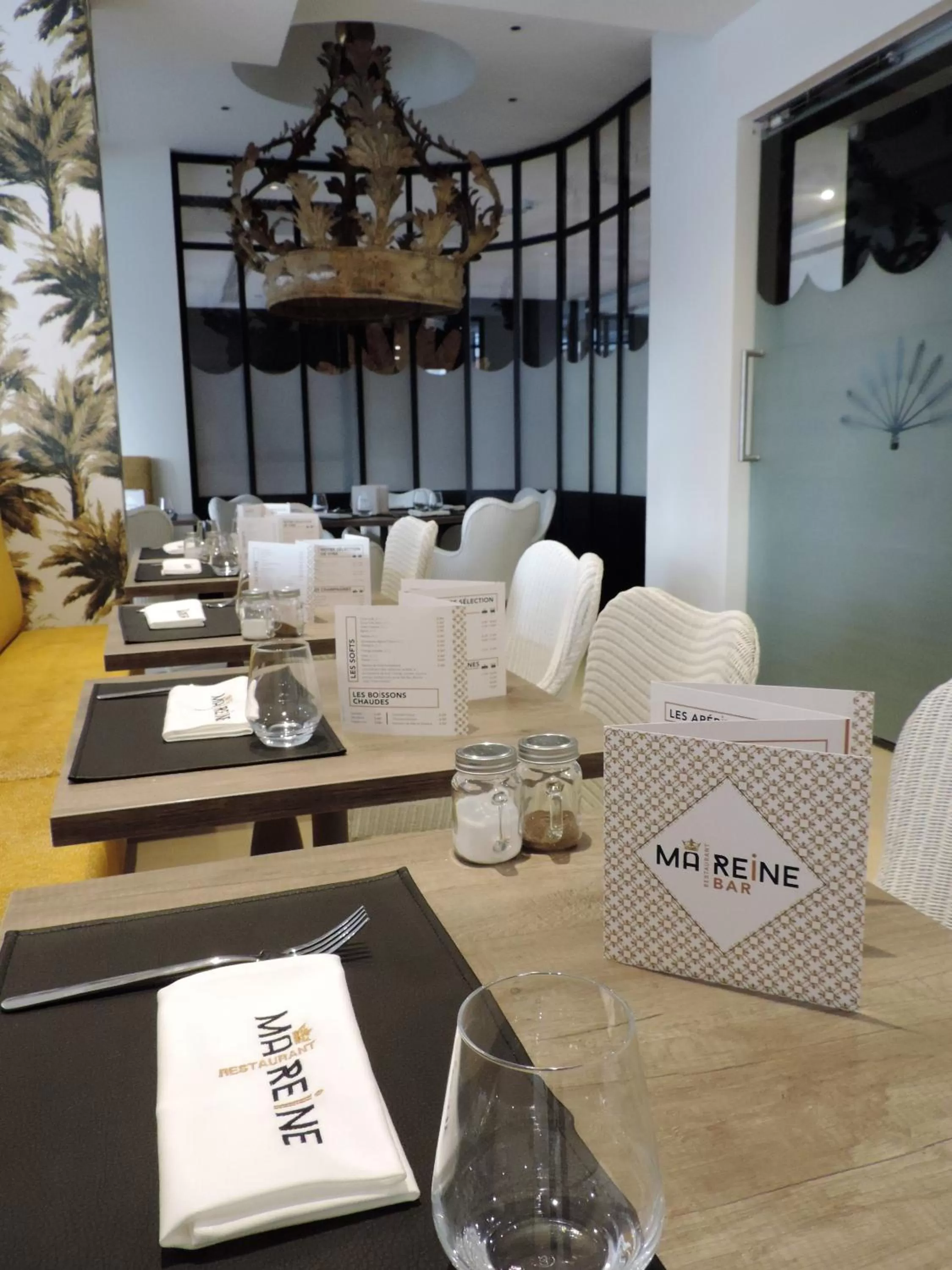 Restaurant/places to eat in Hotel L'Arbre Voyageur - LILLE