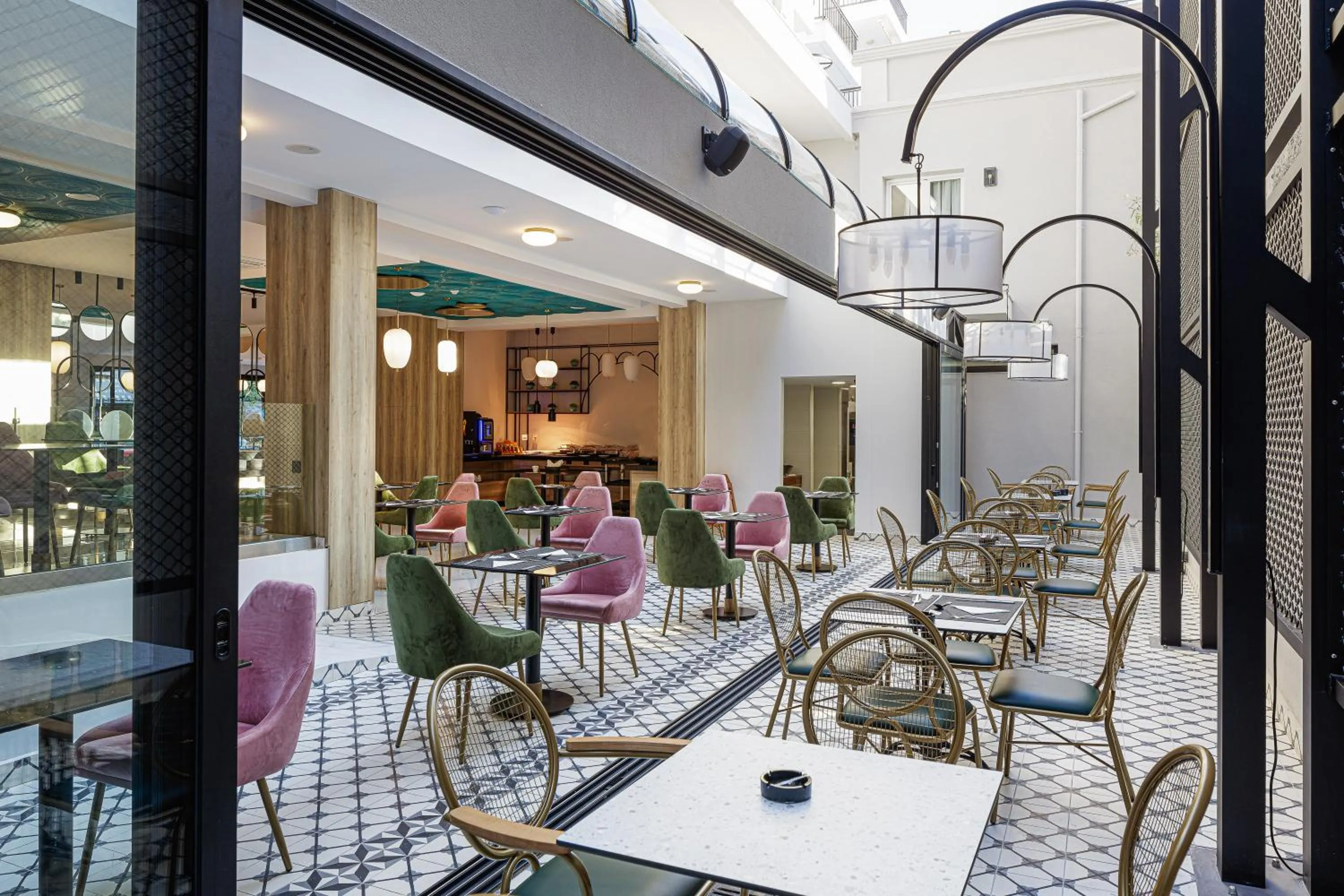 Restaurant/places to eat in Jo An Palace