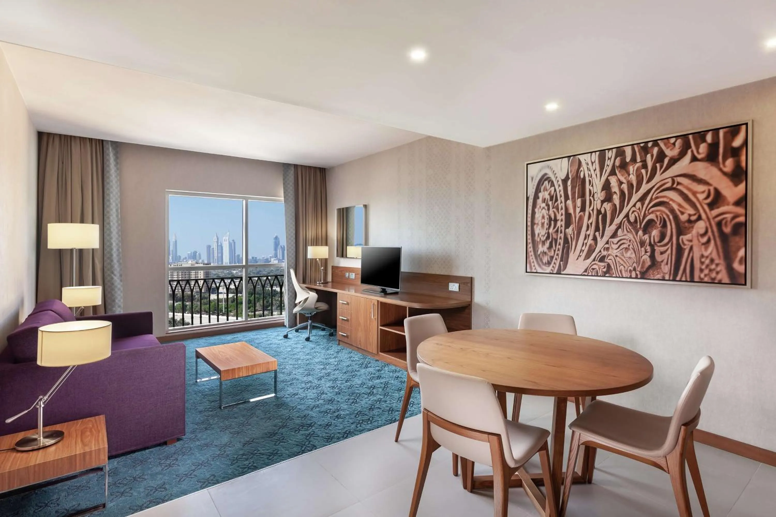 TV and multimedia in DoubleTree by Hilton Dubai Al Jadaf