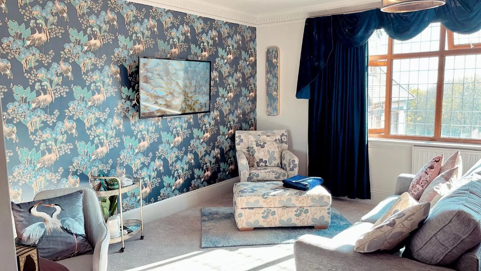 Bedroom in De Rougemont Manor