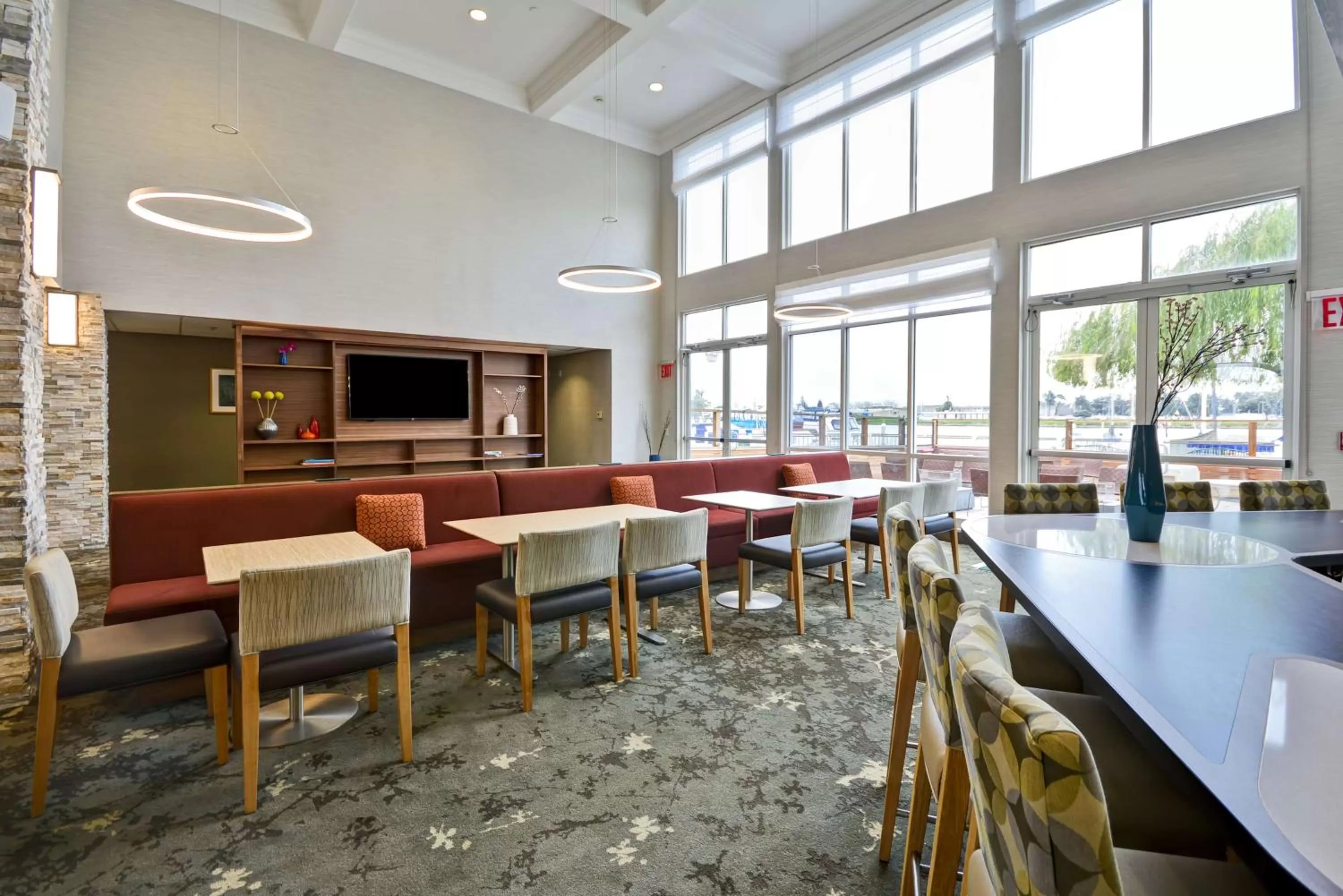 Lobby or reception in Homewood Suites by Hilton - Oakland Waterfront