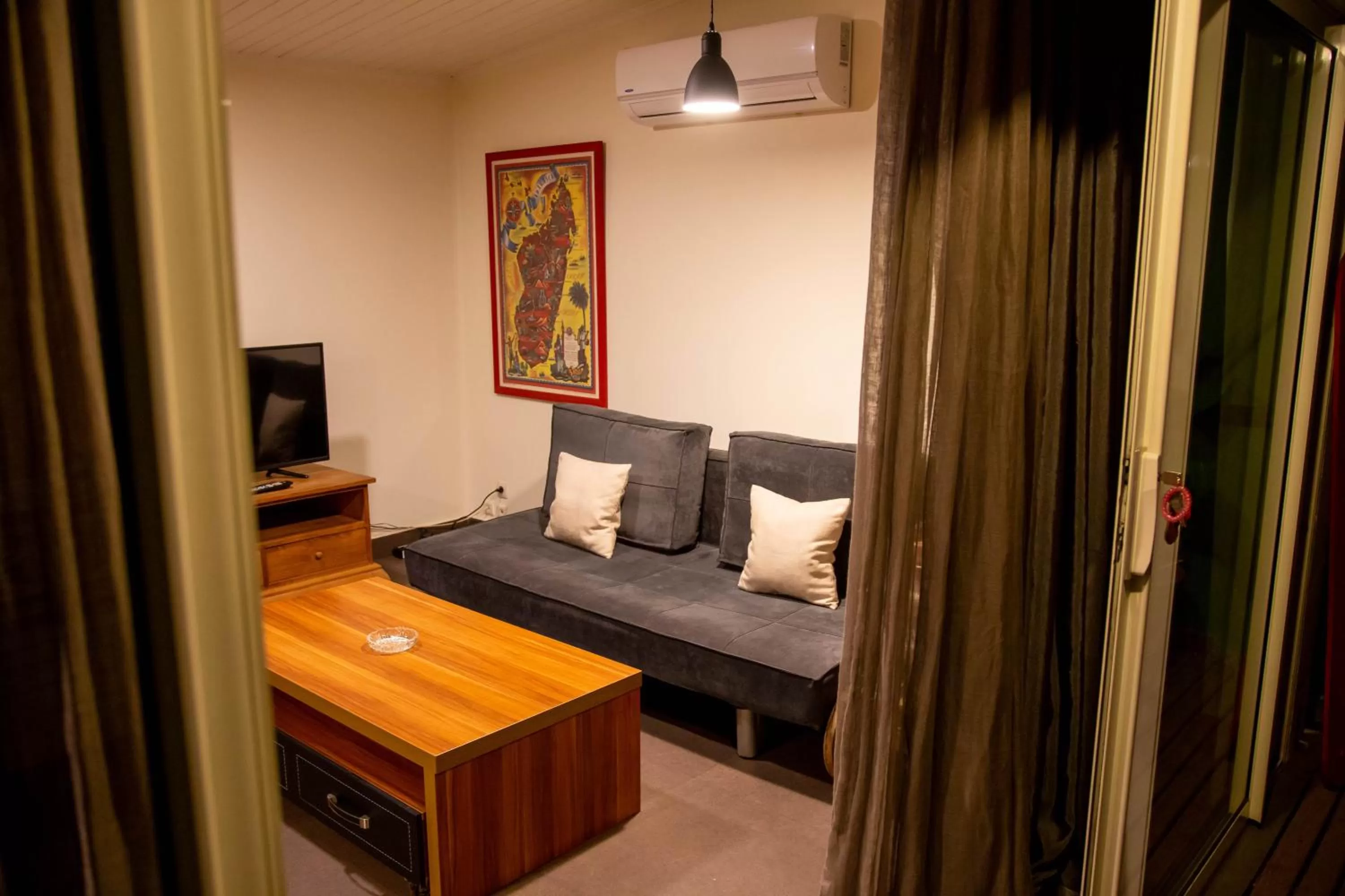 TV and multimedia in Hotel La Villette