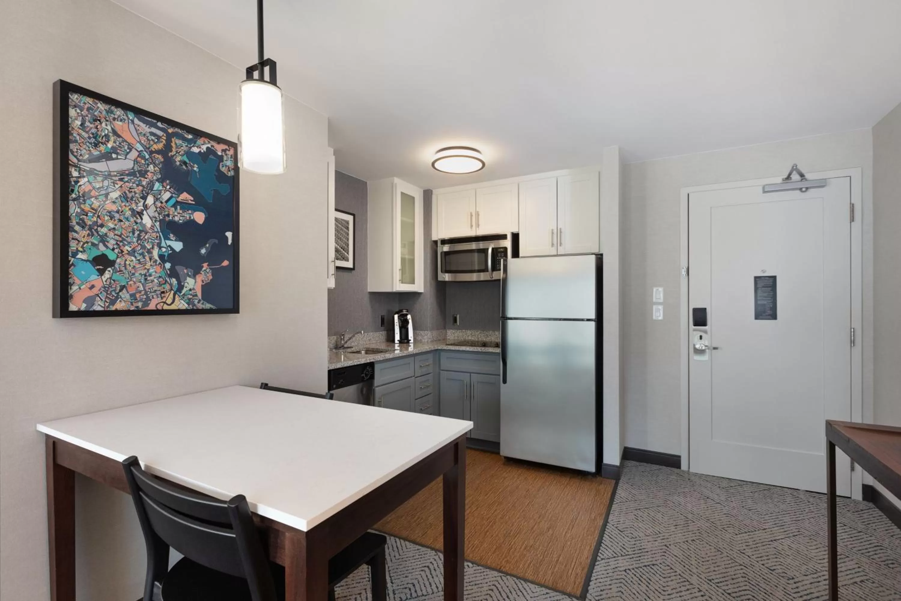 Kitchen or kitchenette in Residence Inn by Marriott Boston Back Bay/Fenway