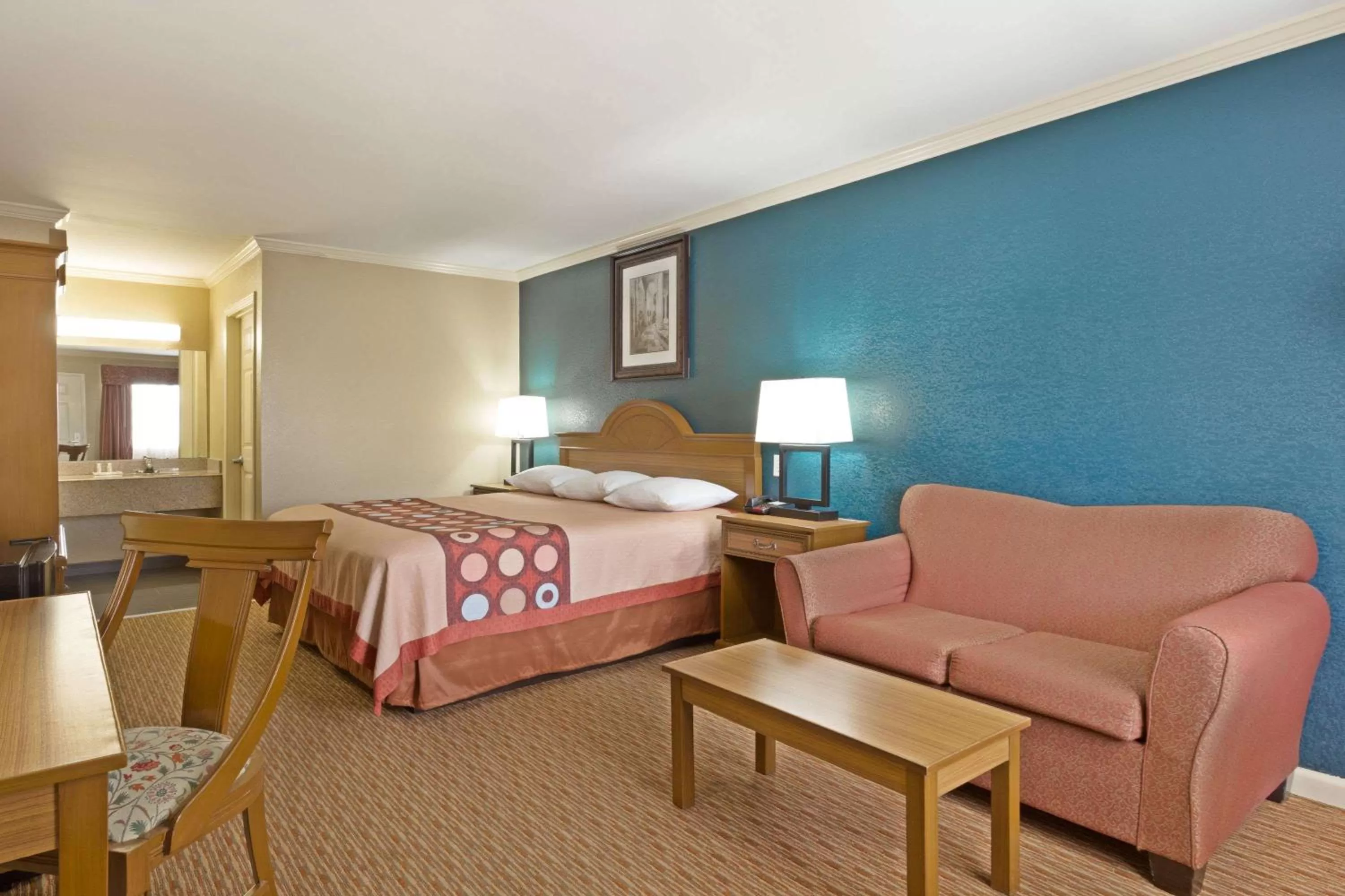 Photo of the whole room, Bed in Super 8 by Wyndham Covington