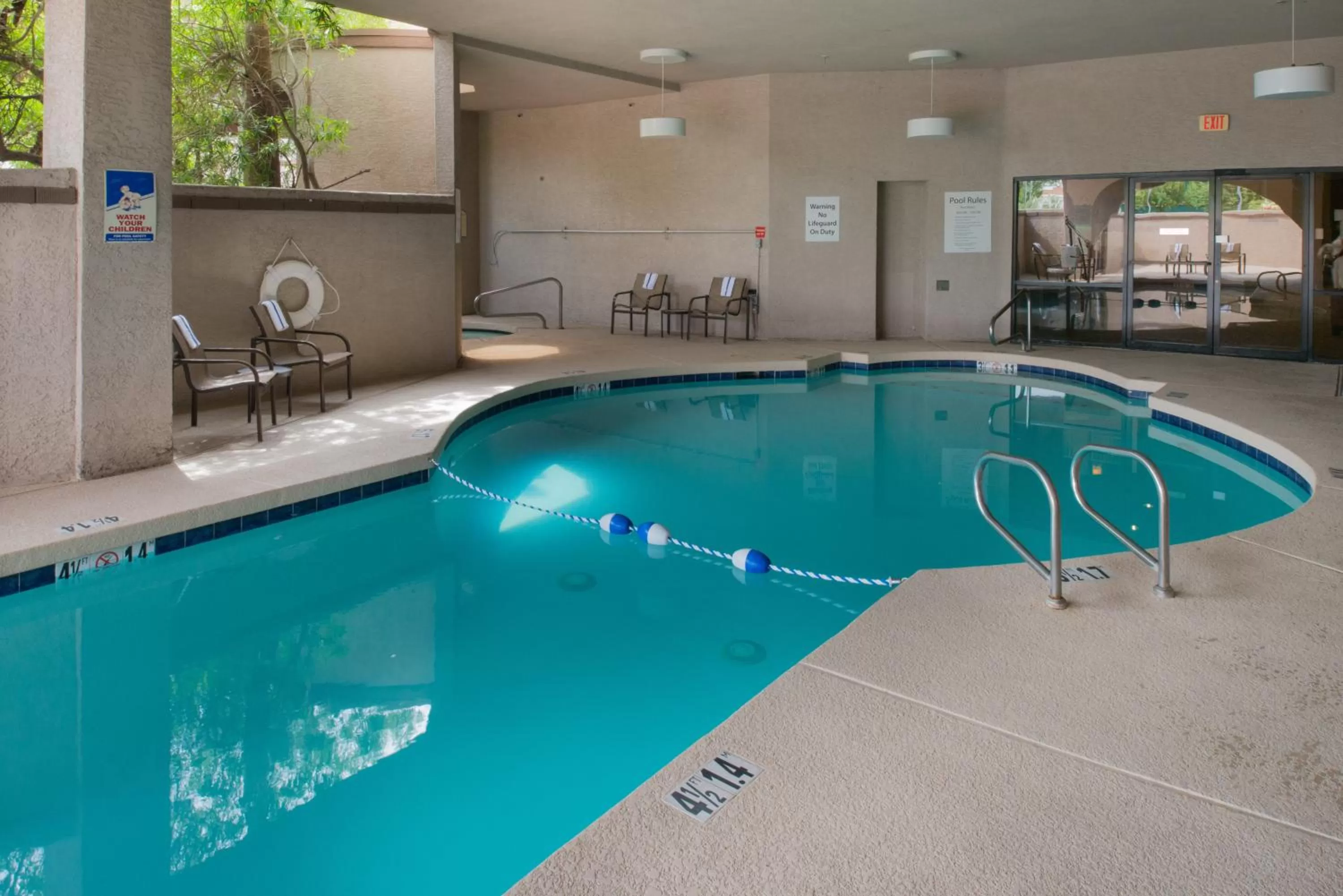 Swimming pool in GreenTree Hotel Phoenix West
