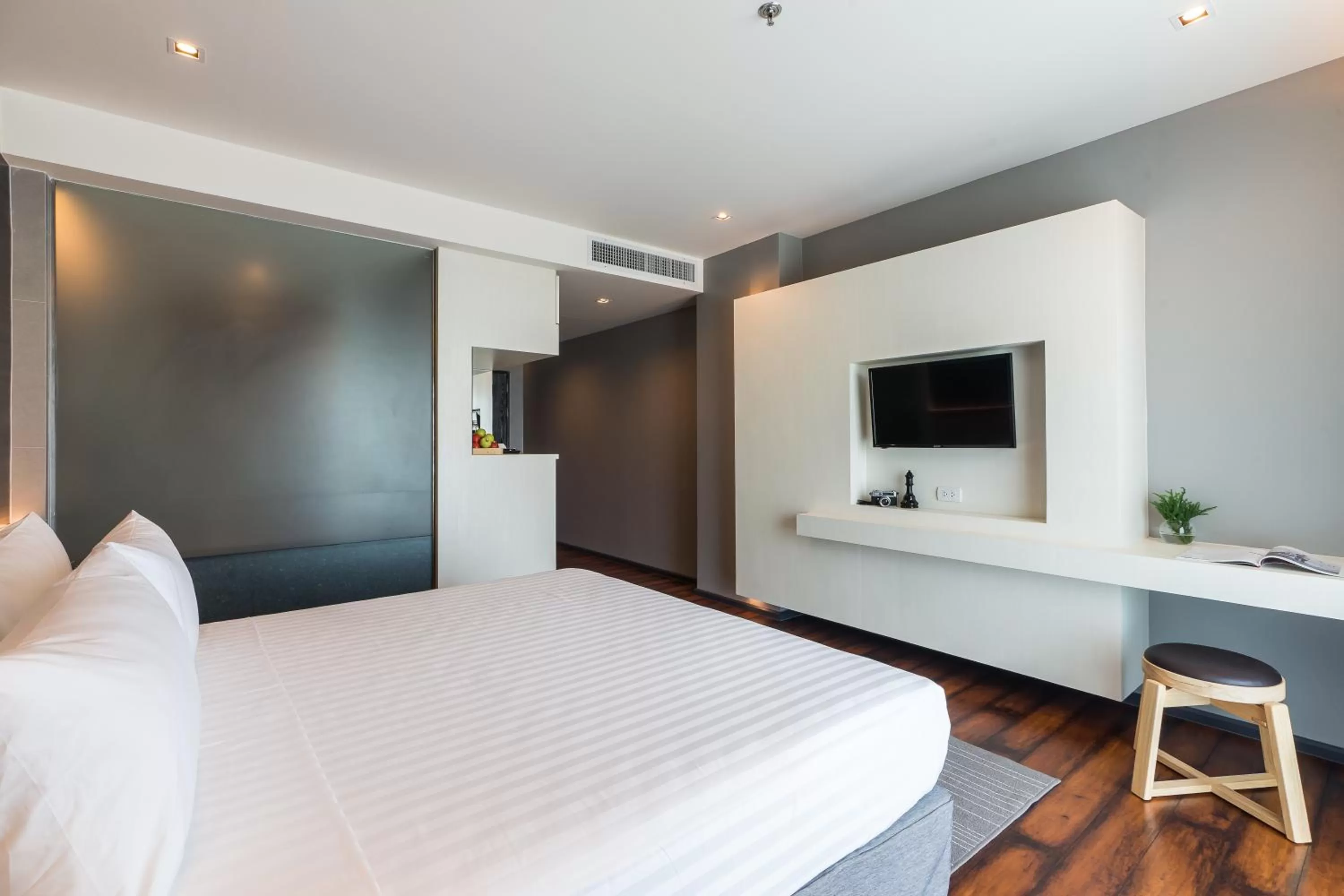 Bedroom, Room Photo in Sea Me Spring Tree Hotel