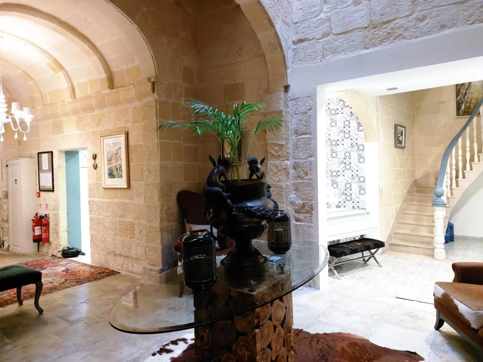 Lobby or reception in Casa Birmula Boutique Hotel