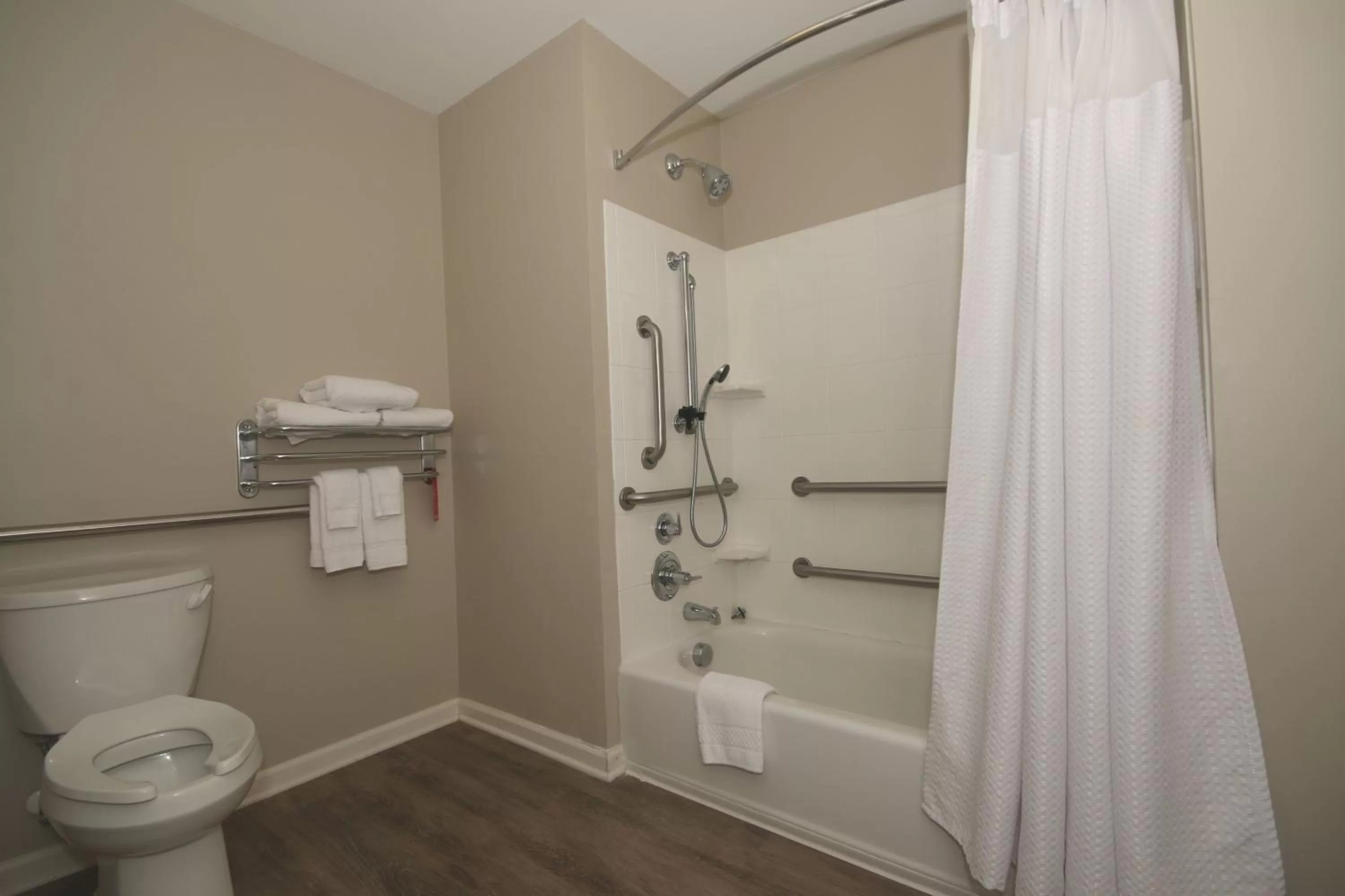 Bathroom in TownePlace Suites by Marriott Aiken Whiskey Road