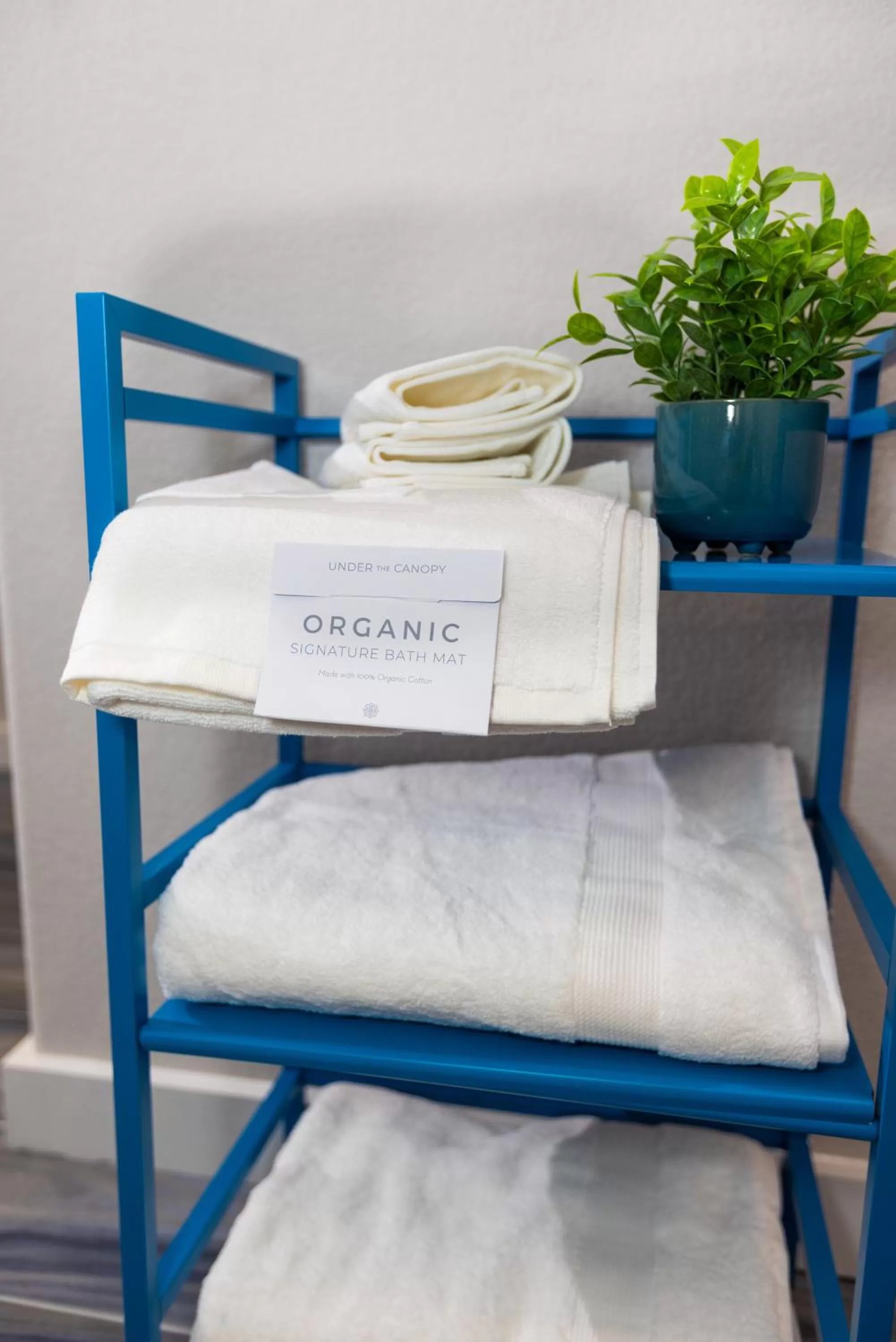 towels in The Bentley Hotel on 290