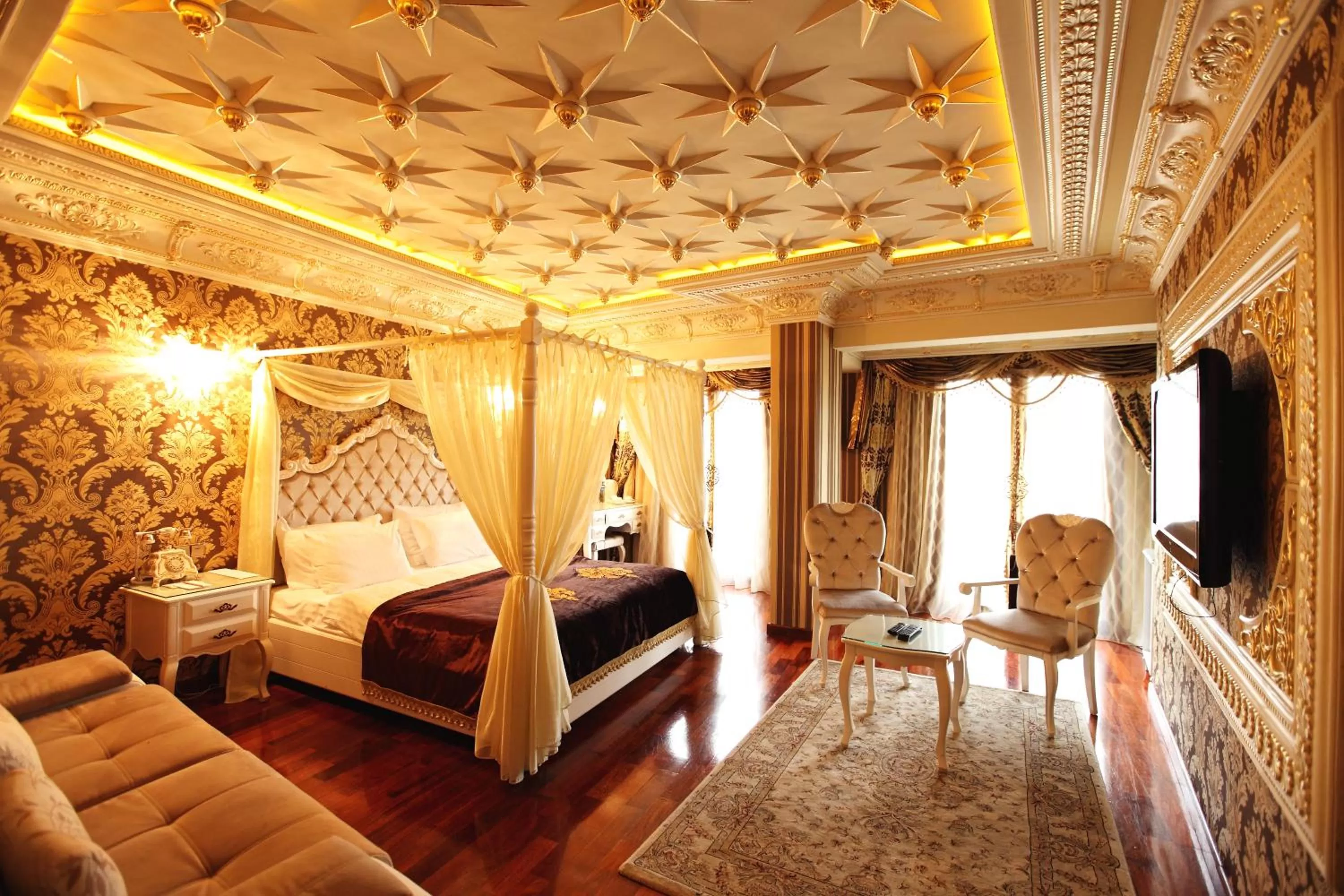 Day, Bed in Deluxe Golden Horn Sultanahmet Hotel