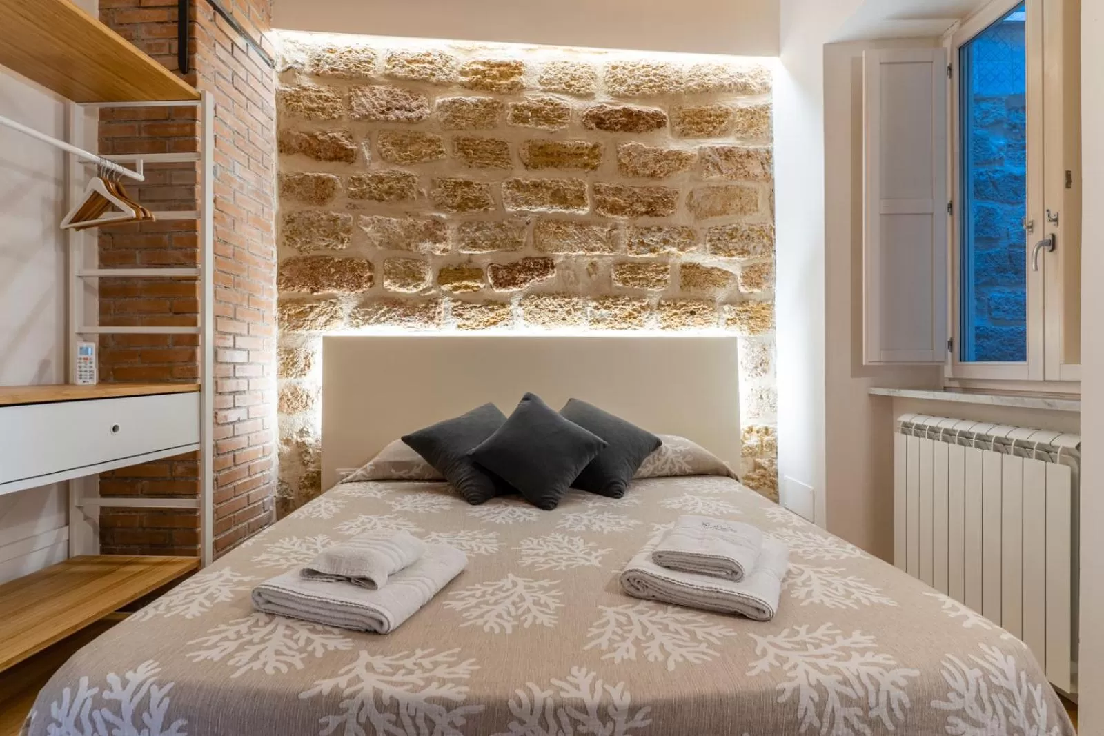 Bedroom, Bed in Khalisah