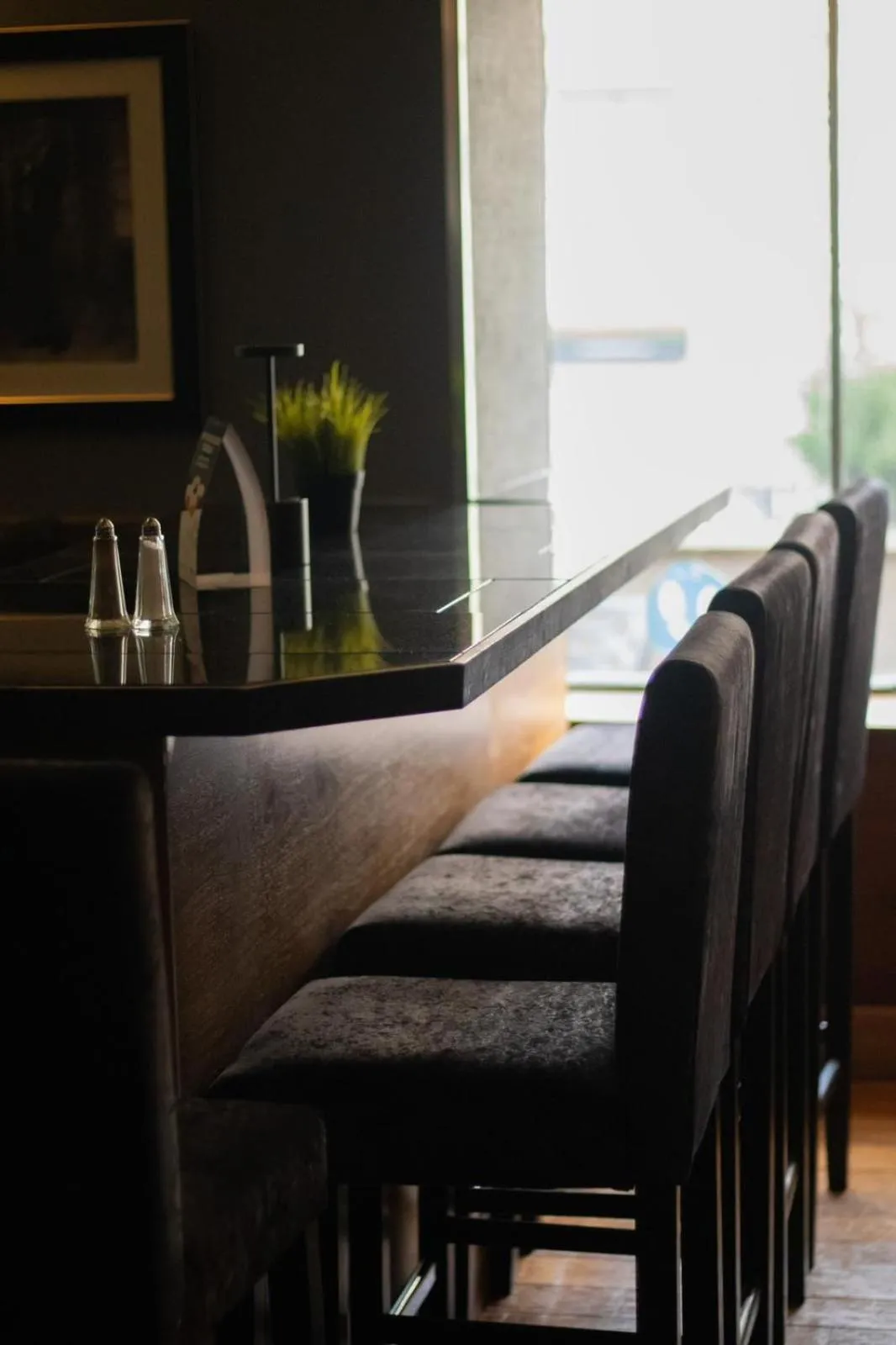 Restaurant/Places to Eat in Devoncove Hotel Glasgow