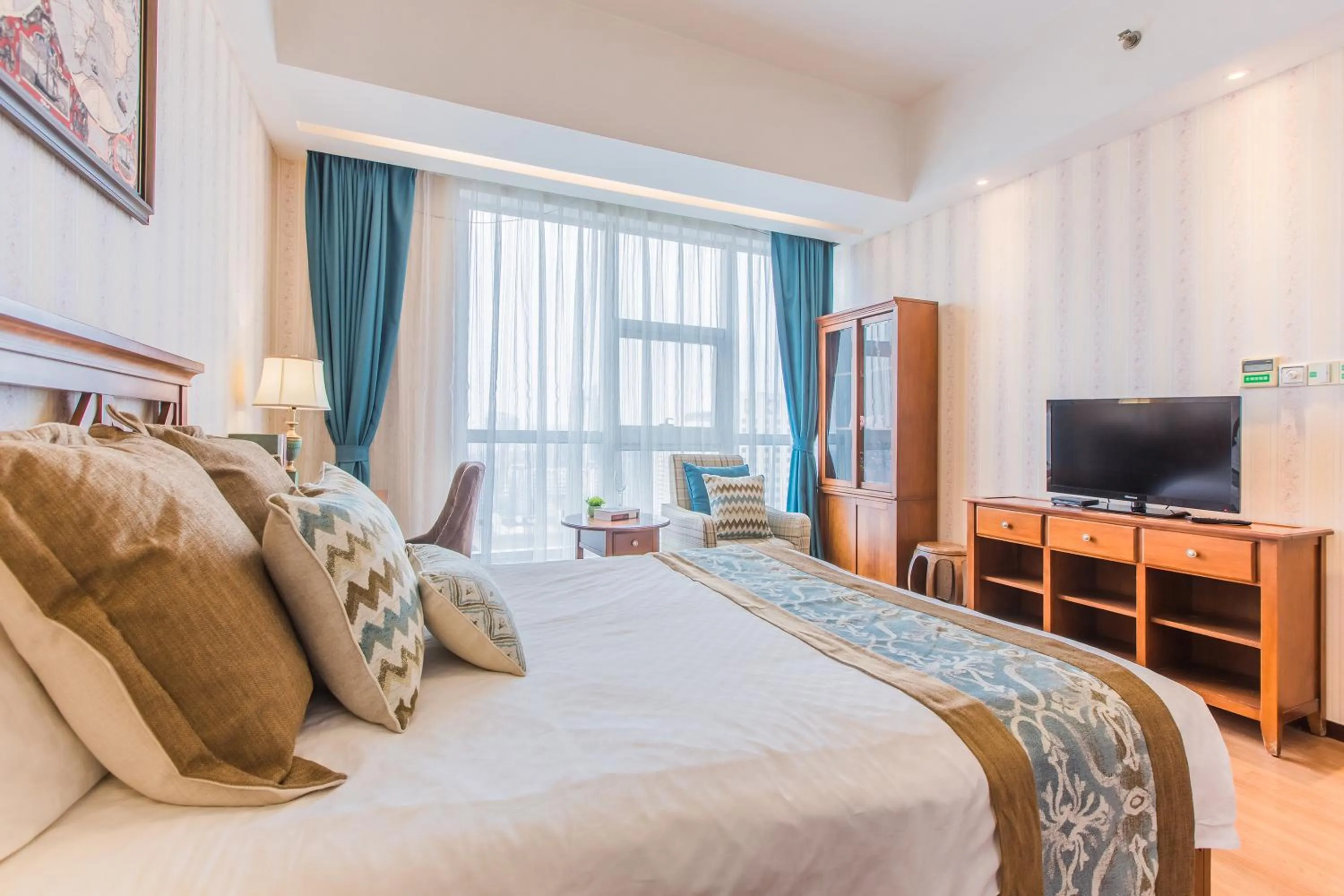 Bed in Westlake 7 Service Apartment