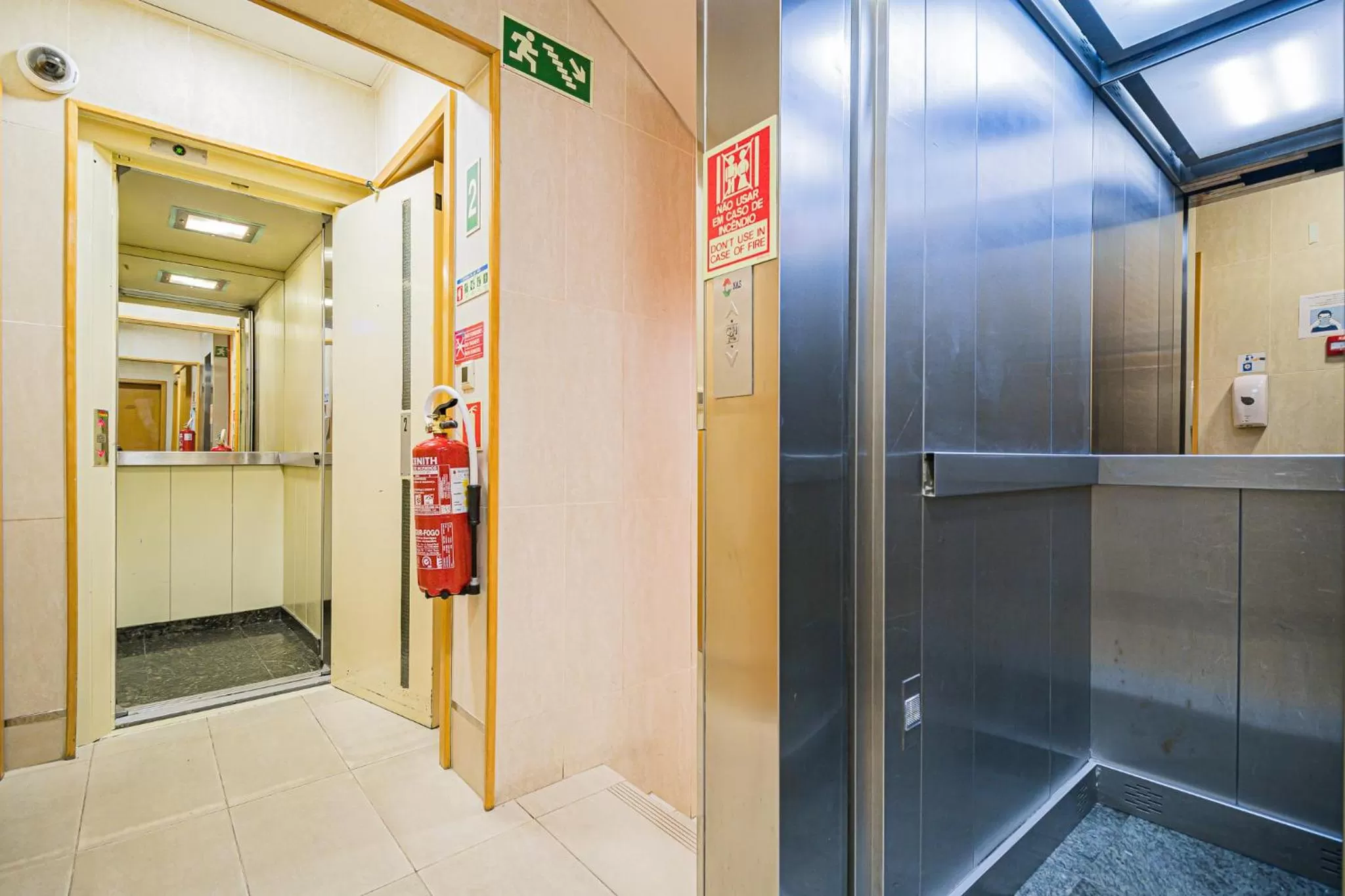 elevator in Hotel Botanico