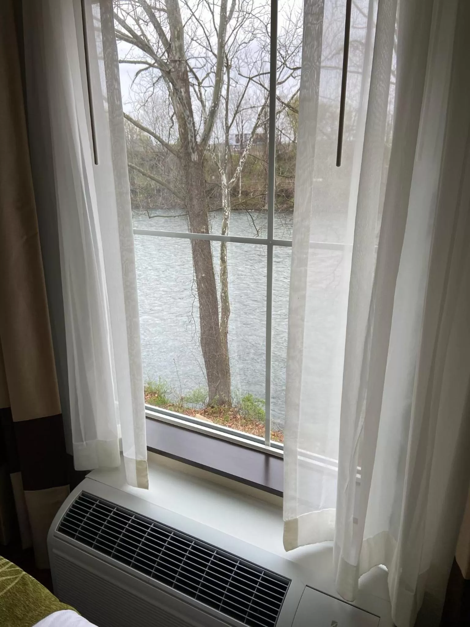 River view in Comfort Inn Connellsville Riverview