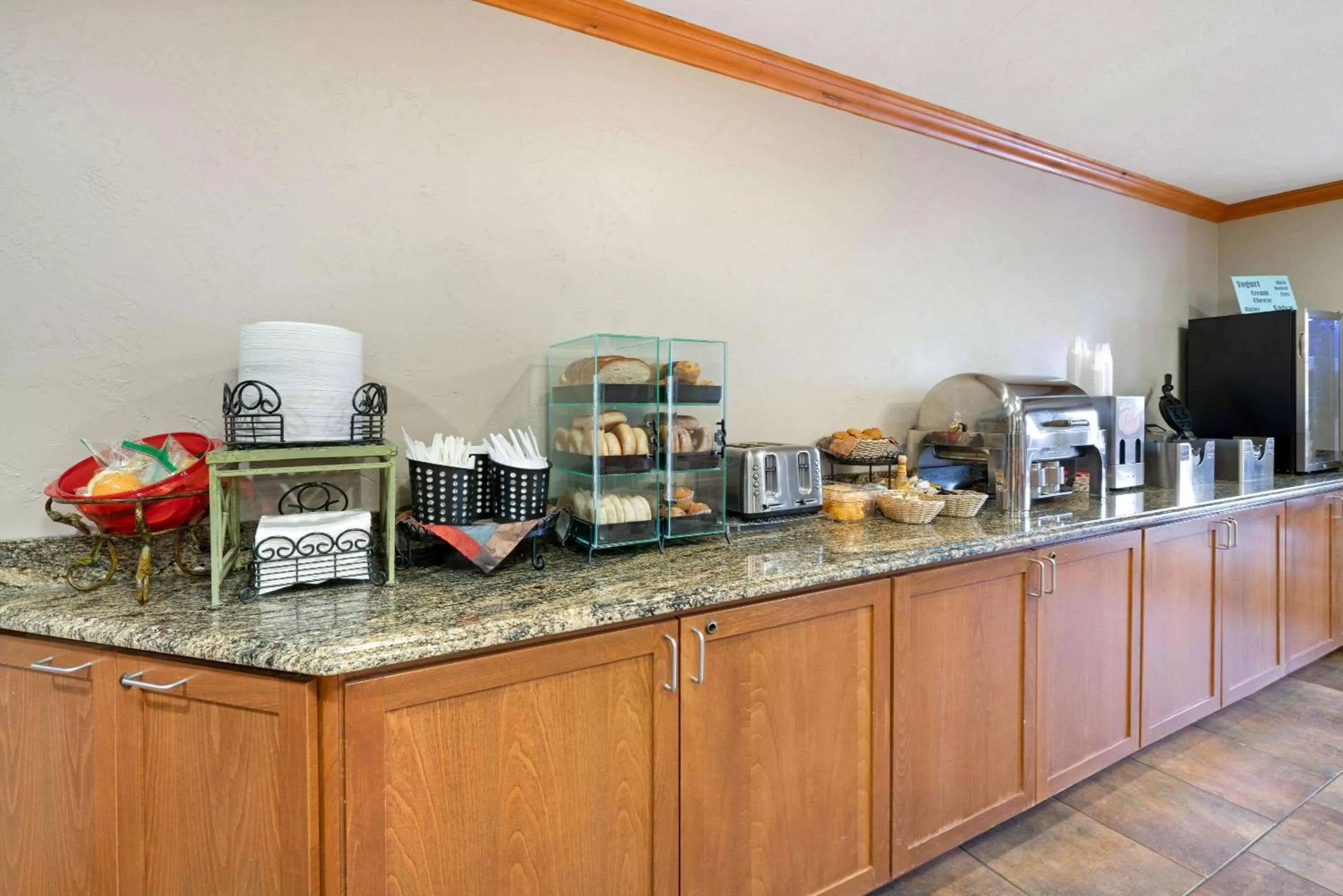 Restaurant/places to eat in La Quinta Inn by Wyndham Missoula