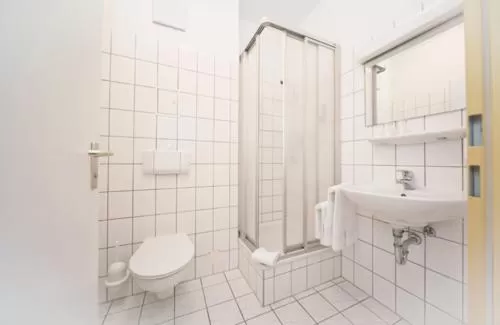 Bathroom in Landhotel Bad Dürrenberg