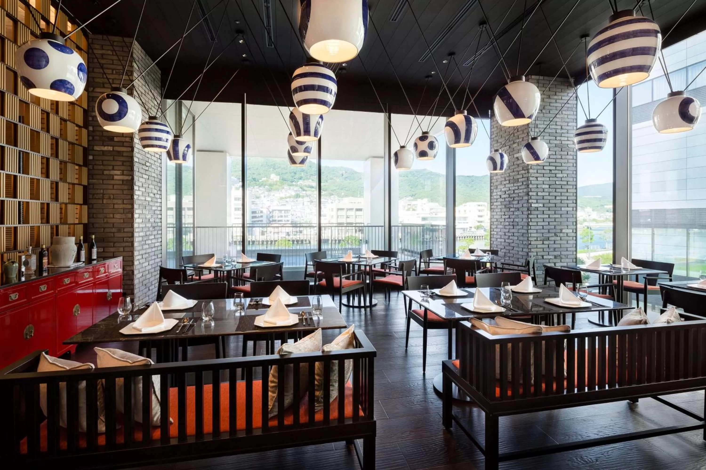 Restaurant/places to eat in Hilton Nagasaki