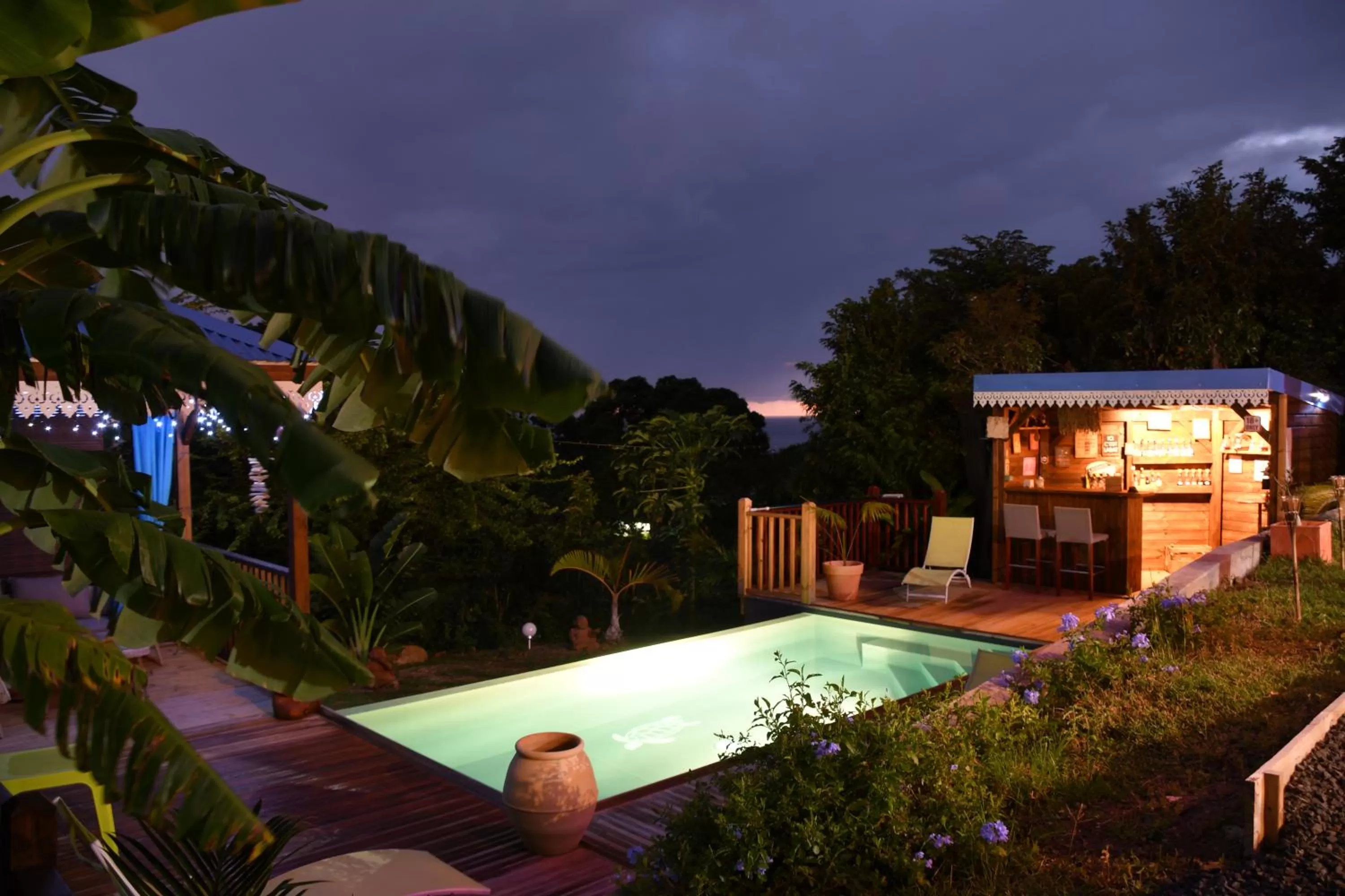 Swimming pool in BUNGALOW La Tortue Bleue